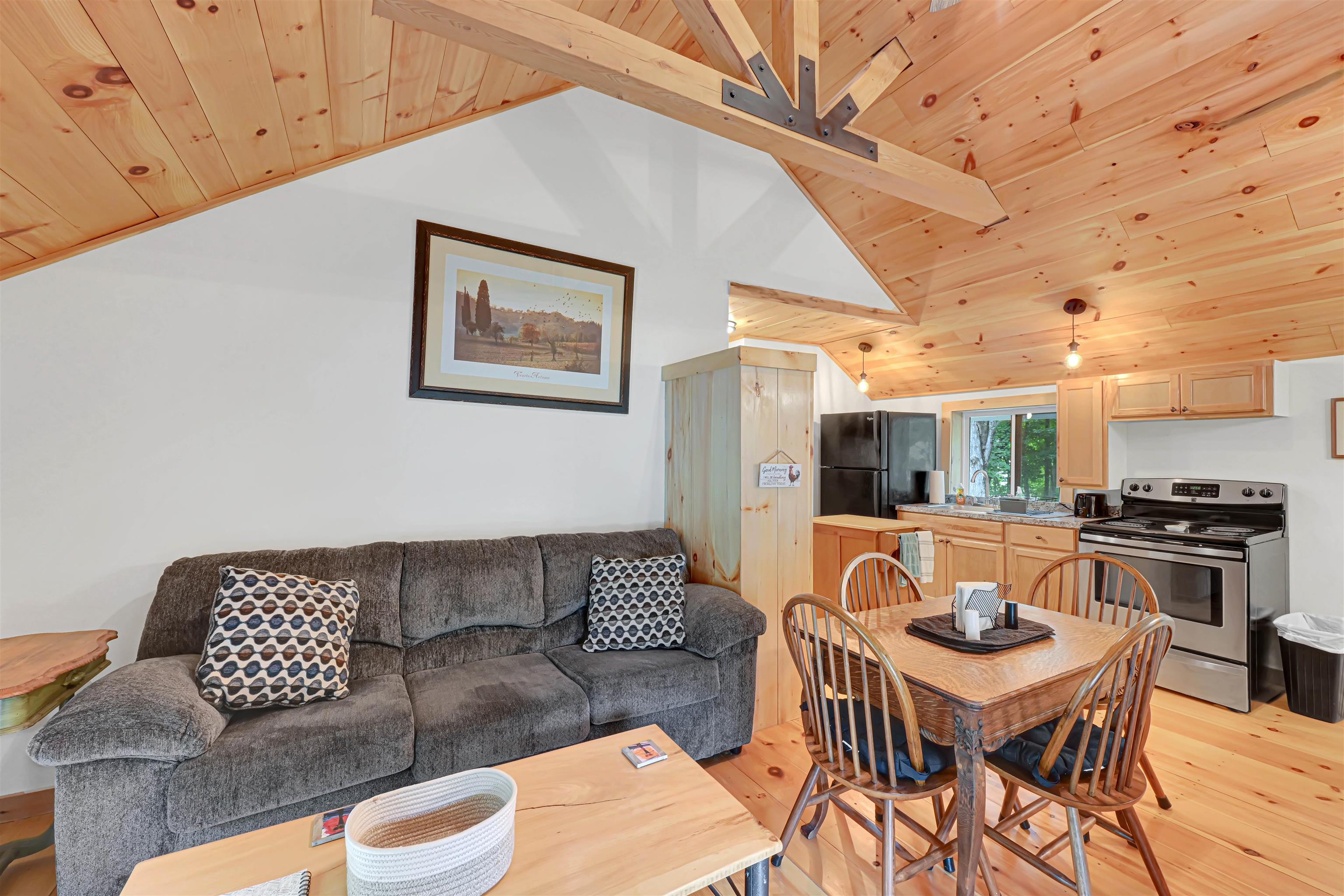 275 Chittenden Road