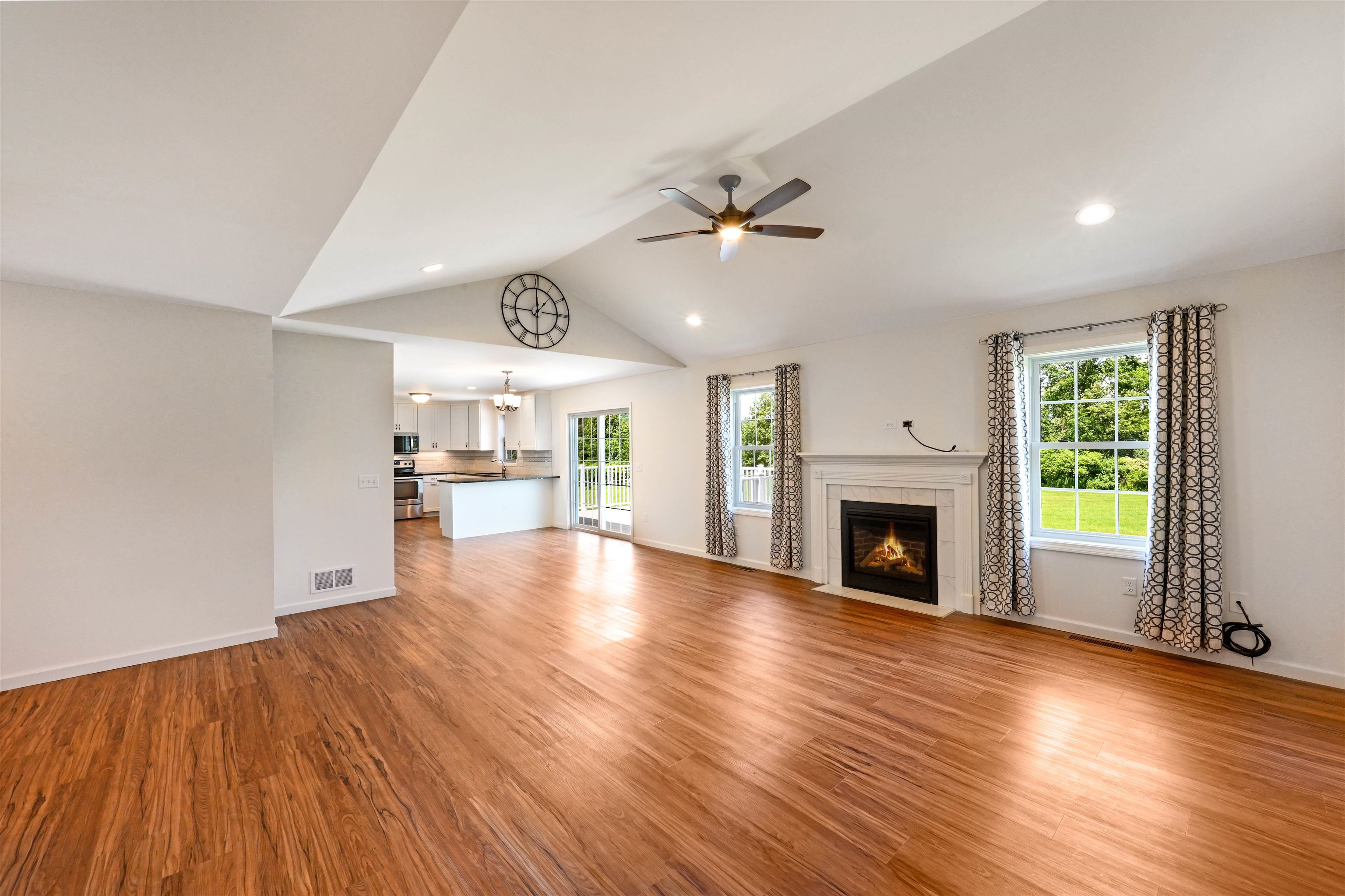 7 Riparian Way