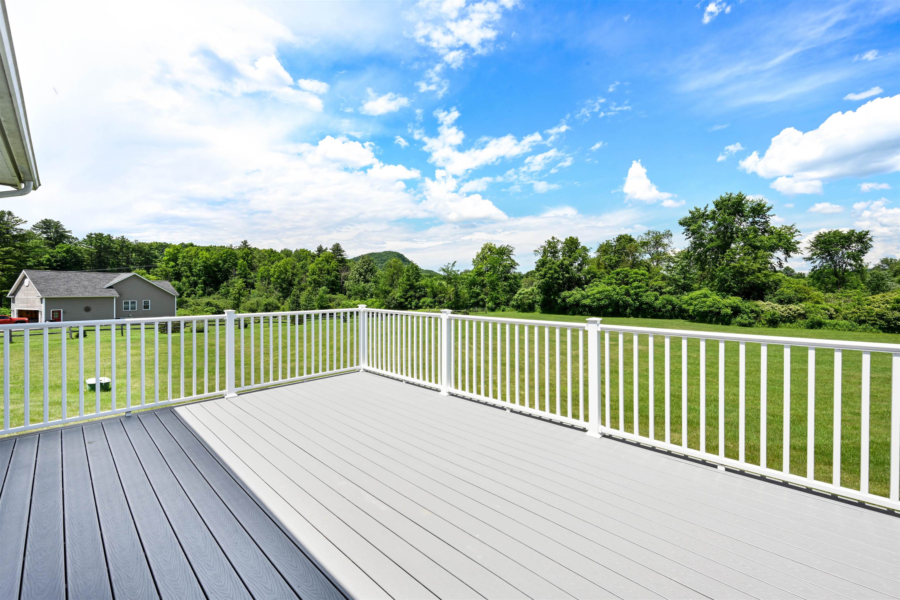 7 Riparian Way