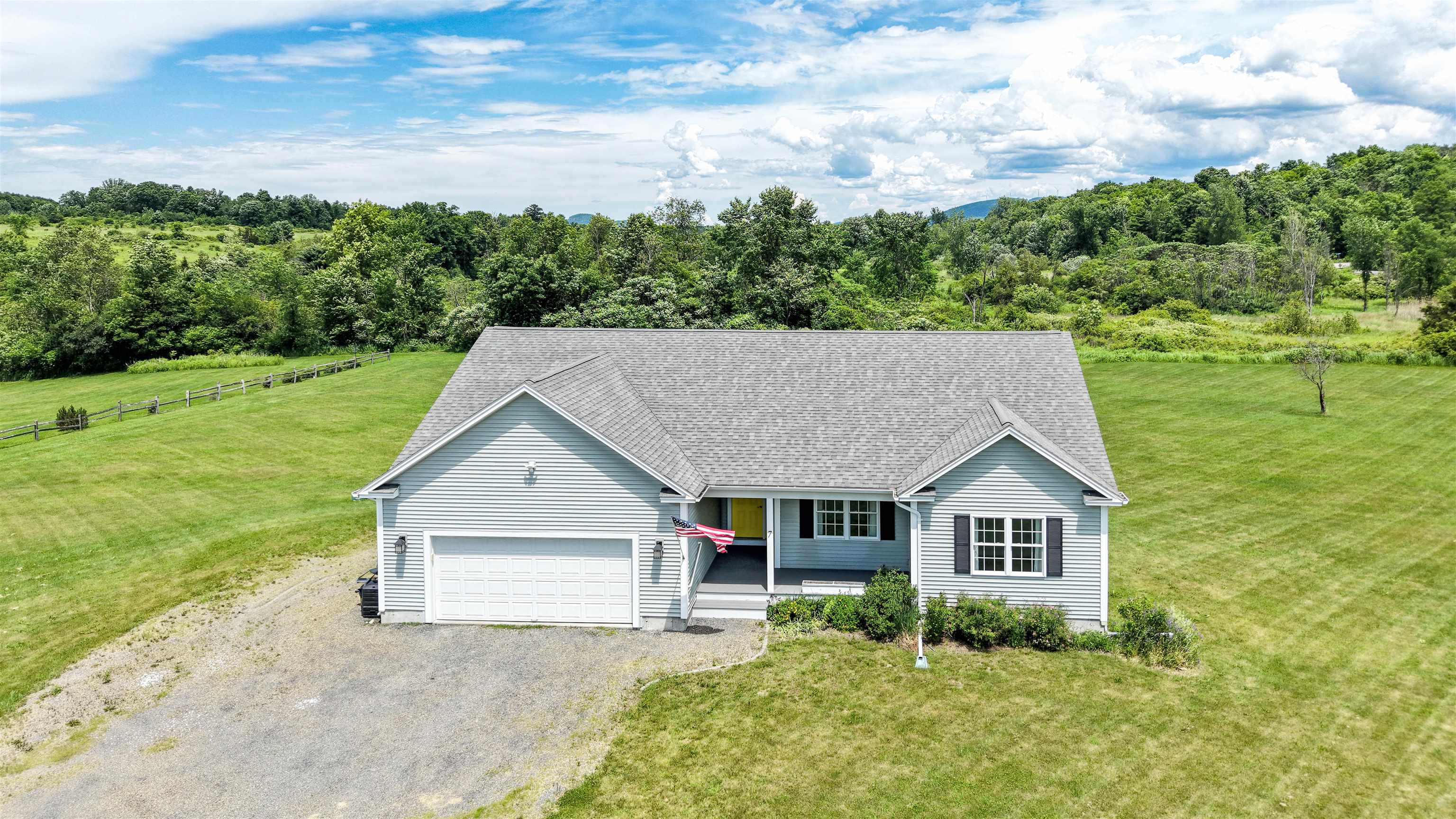 7 Riparian Way