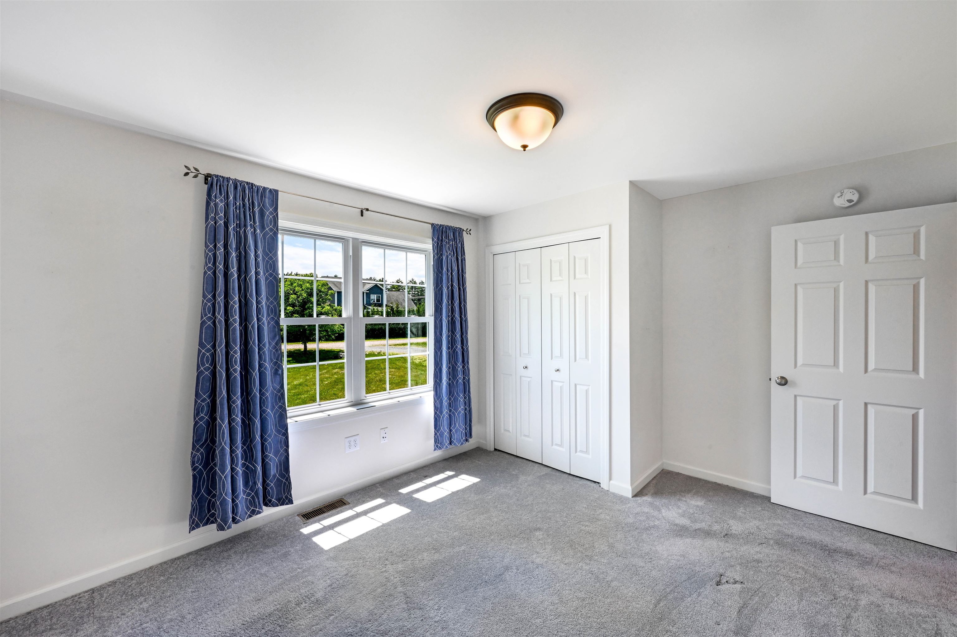 7 Riparian Way