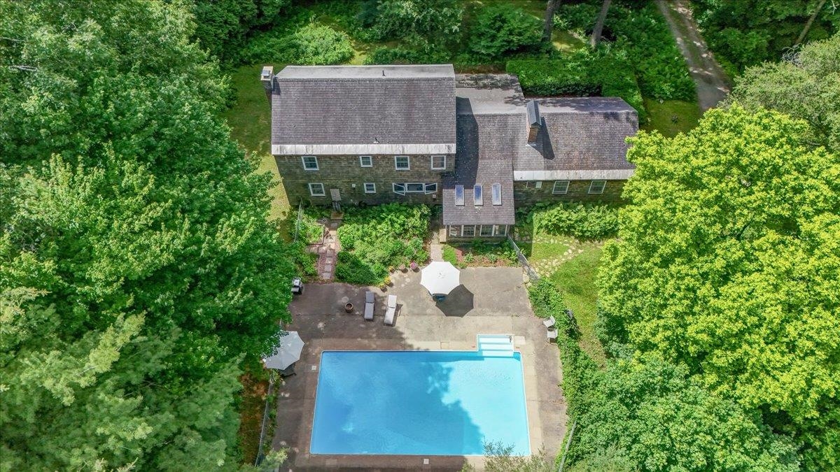 10 Birch Lane
