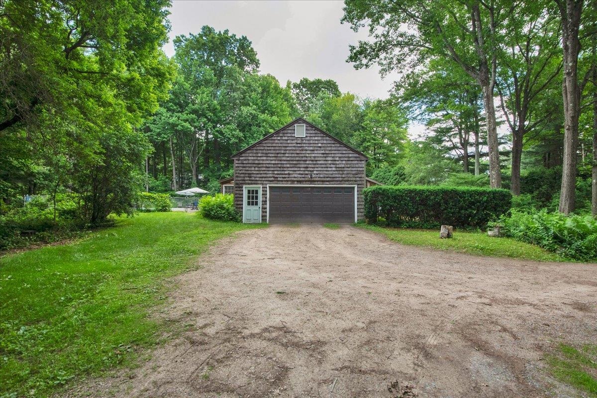 10 Birch Lane