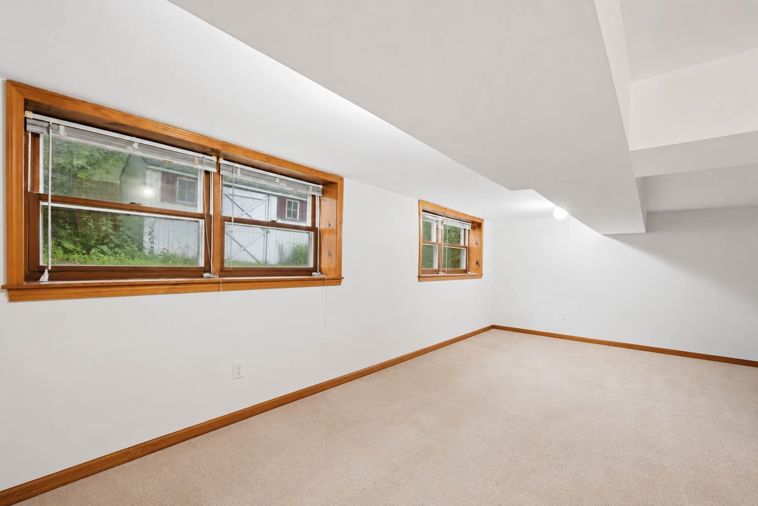 18 Maplewood Drive