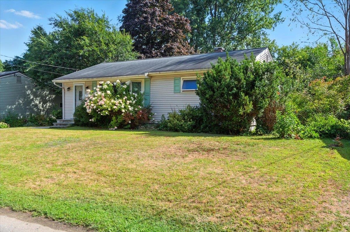 18 Maplewood Drive