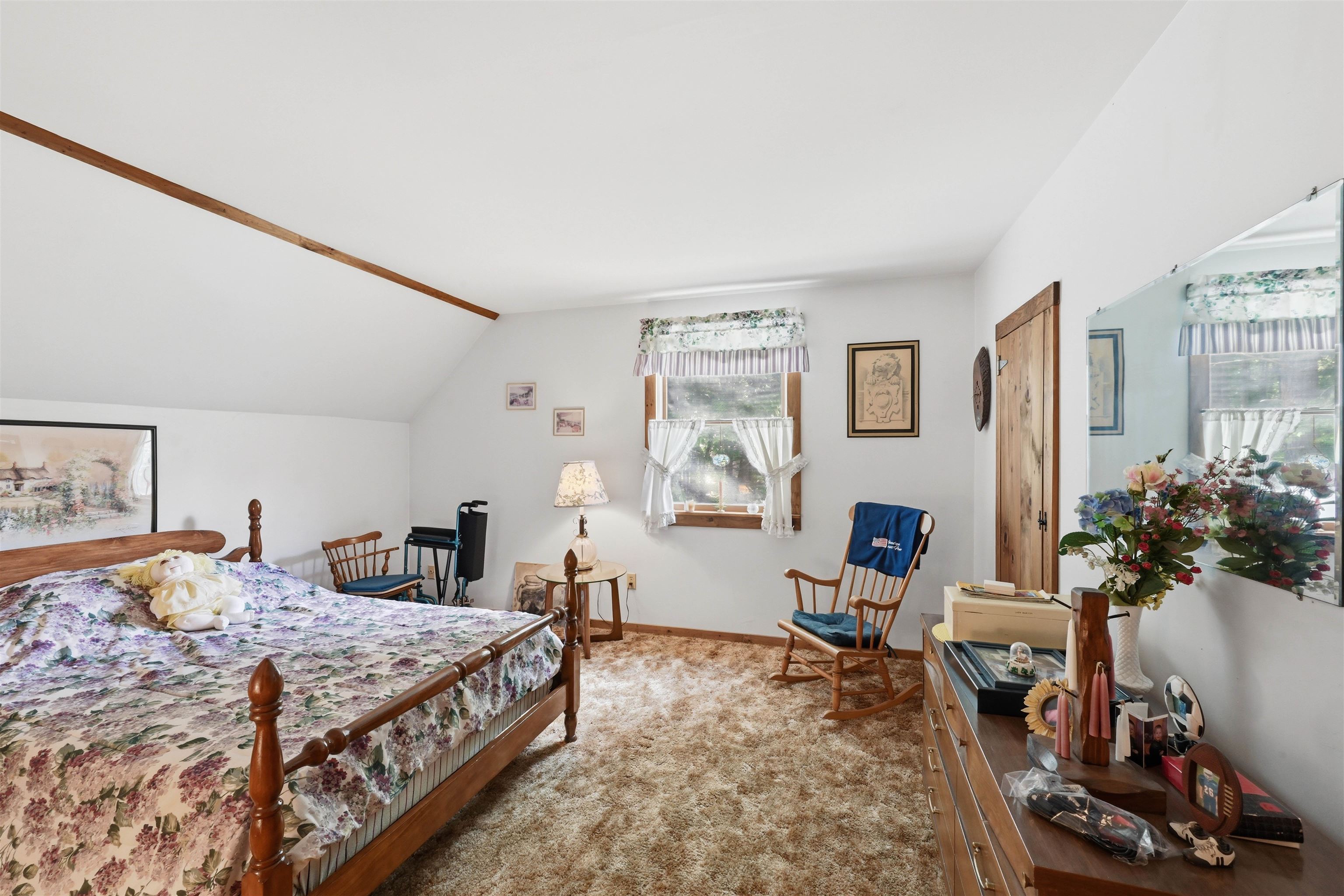 244 Middle Road