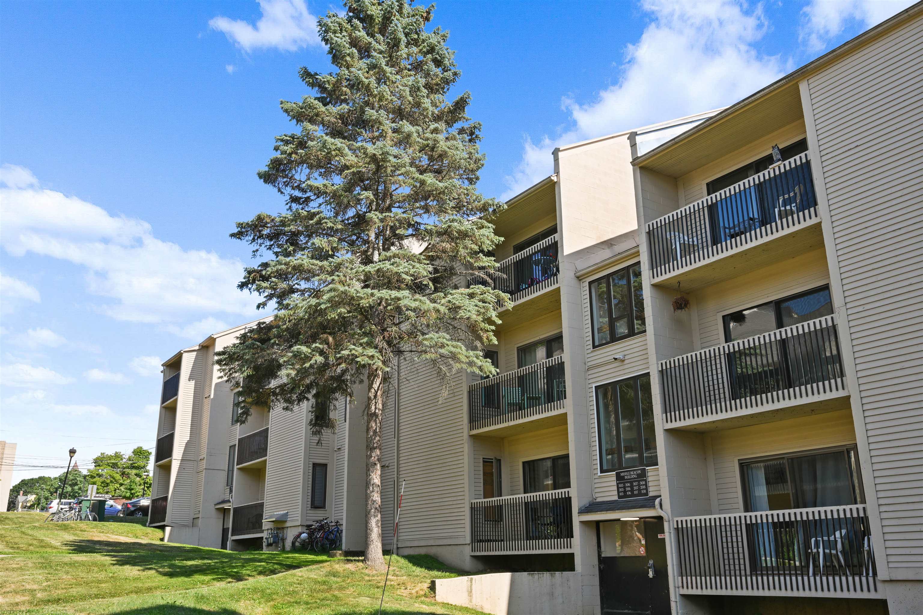47 South Williams Street Unit: 307