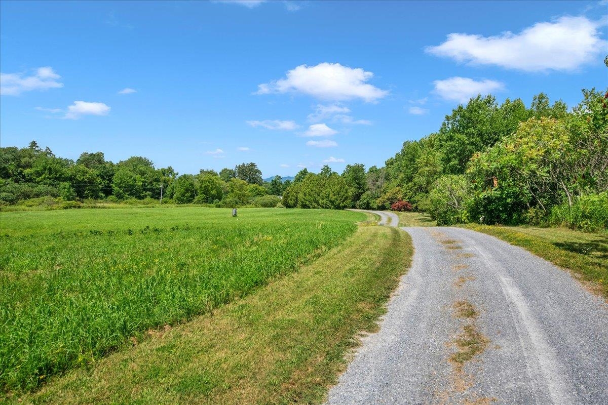 518 Dakin Road