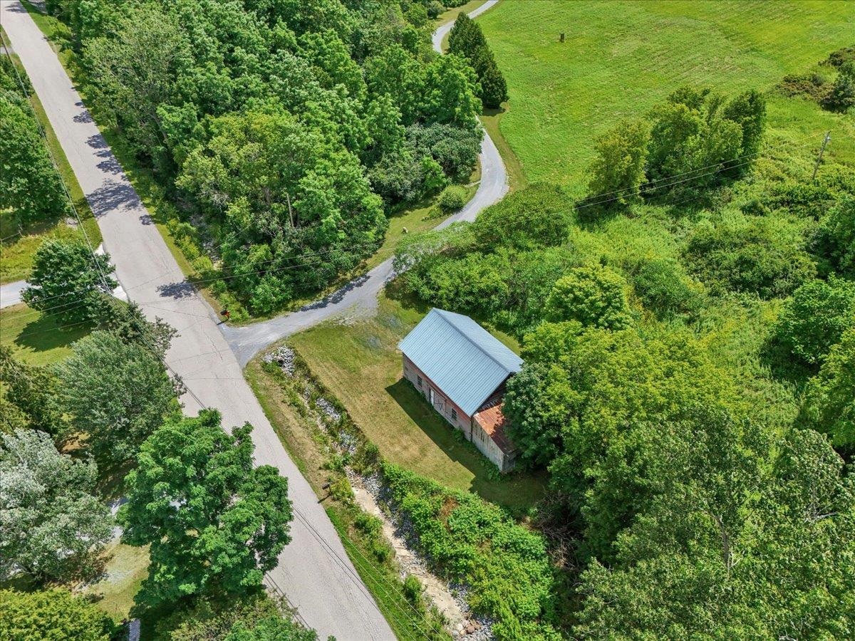 518 Dakin Road