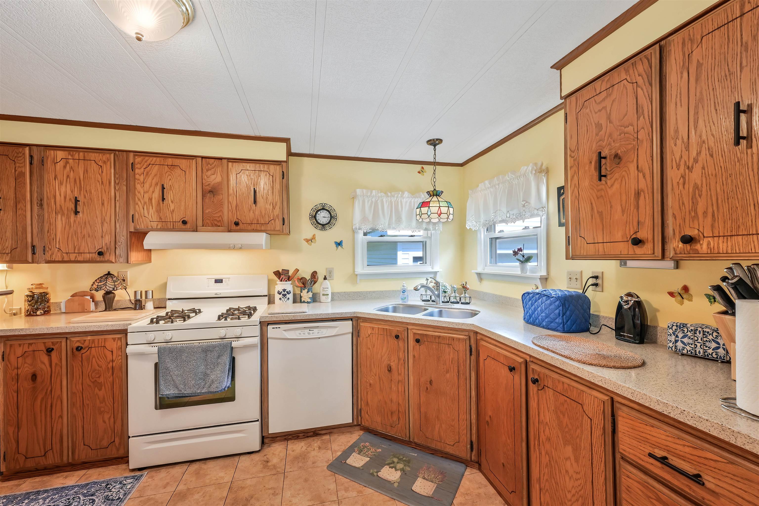 718 Red Pine Road