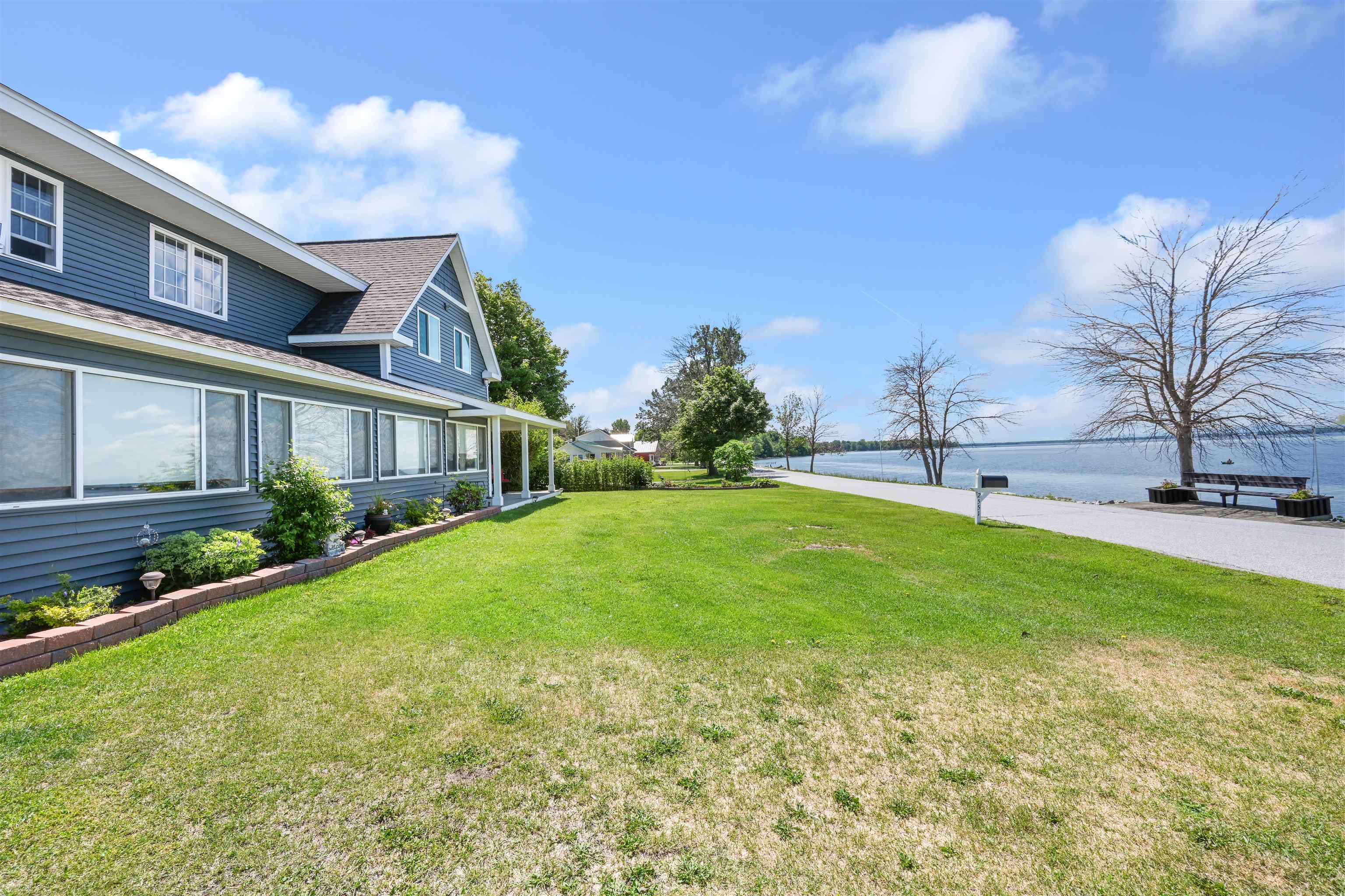 2551 W Shore Road