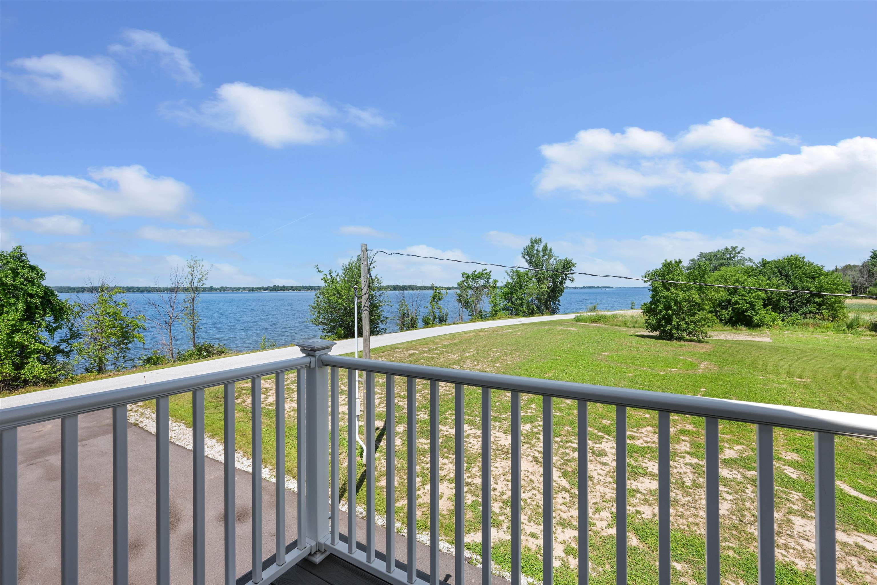 2551 W Shore Road