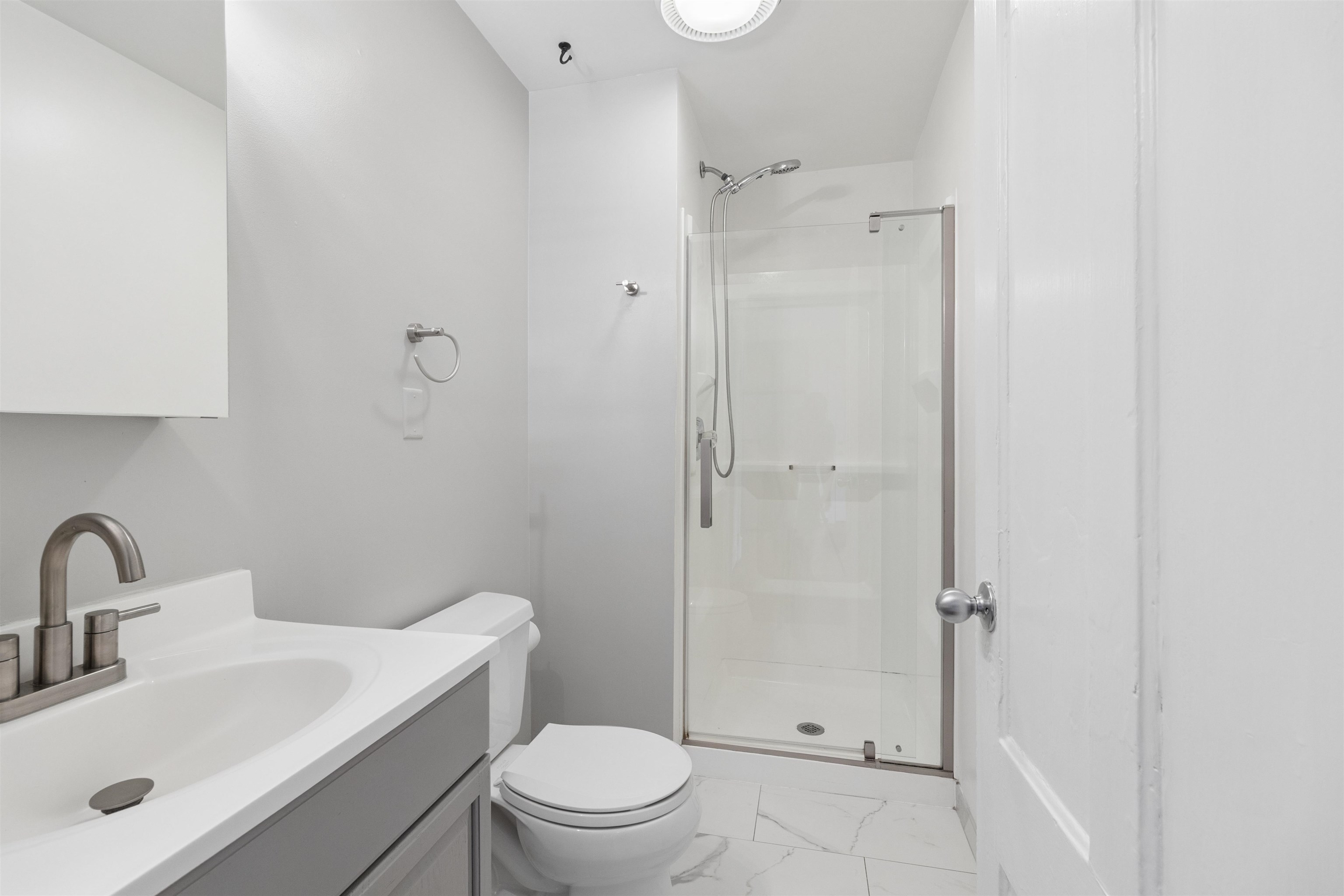 44 Marble Avenue Unit: 4