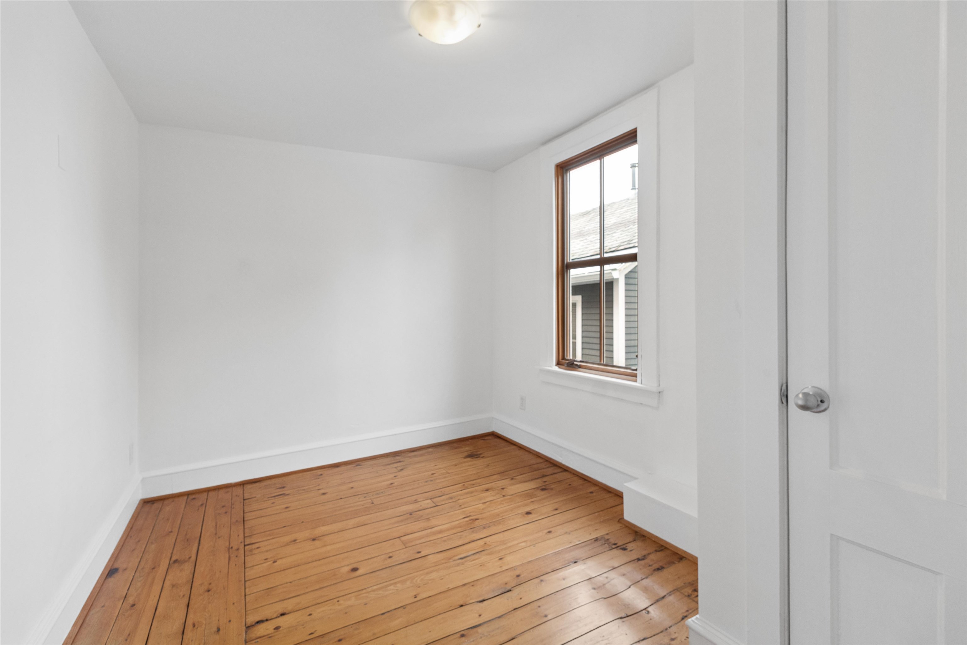 44 Marble Avenue Unit: 4