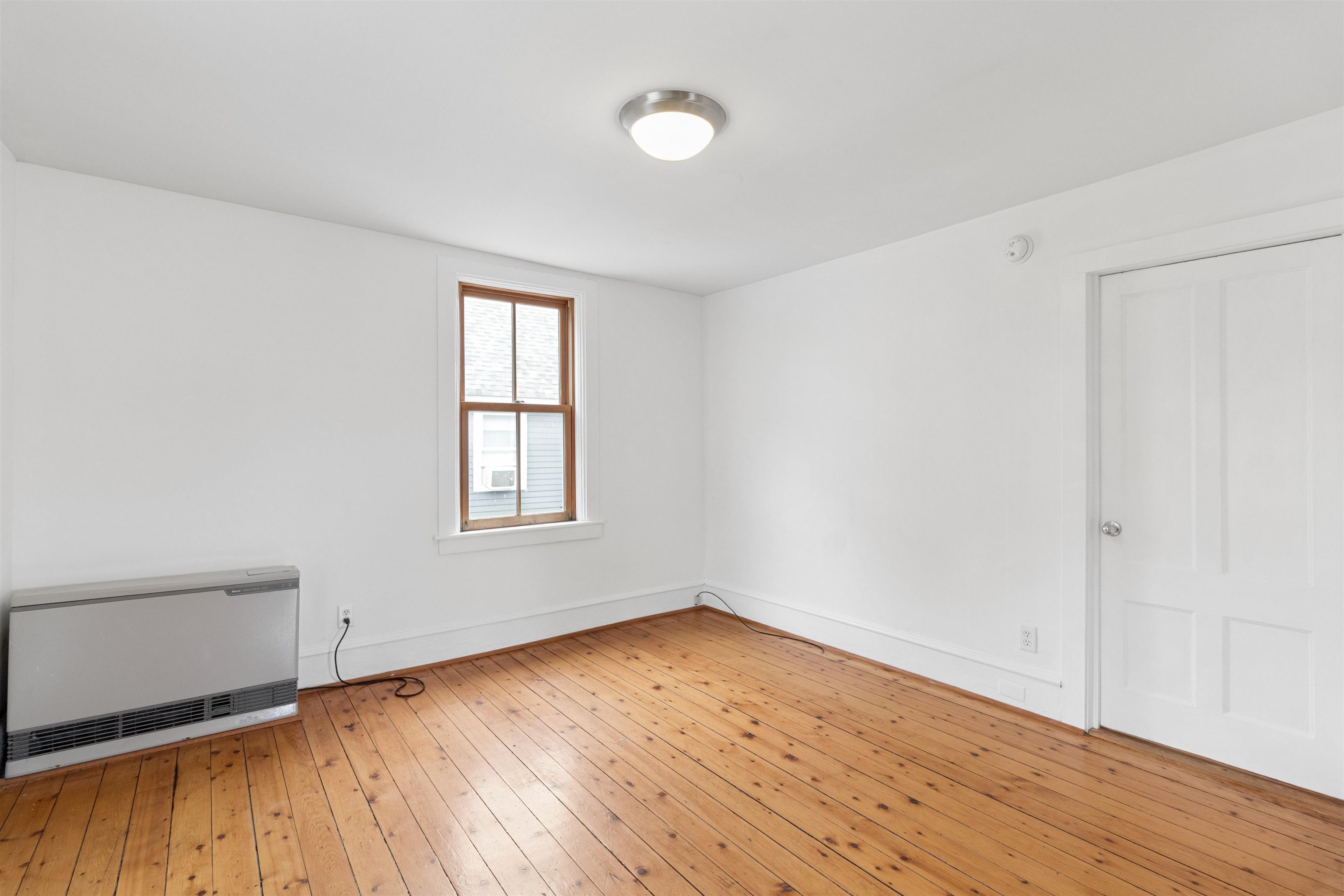 44 Marble Avenue Unit: 4