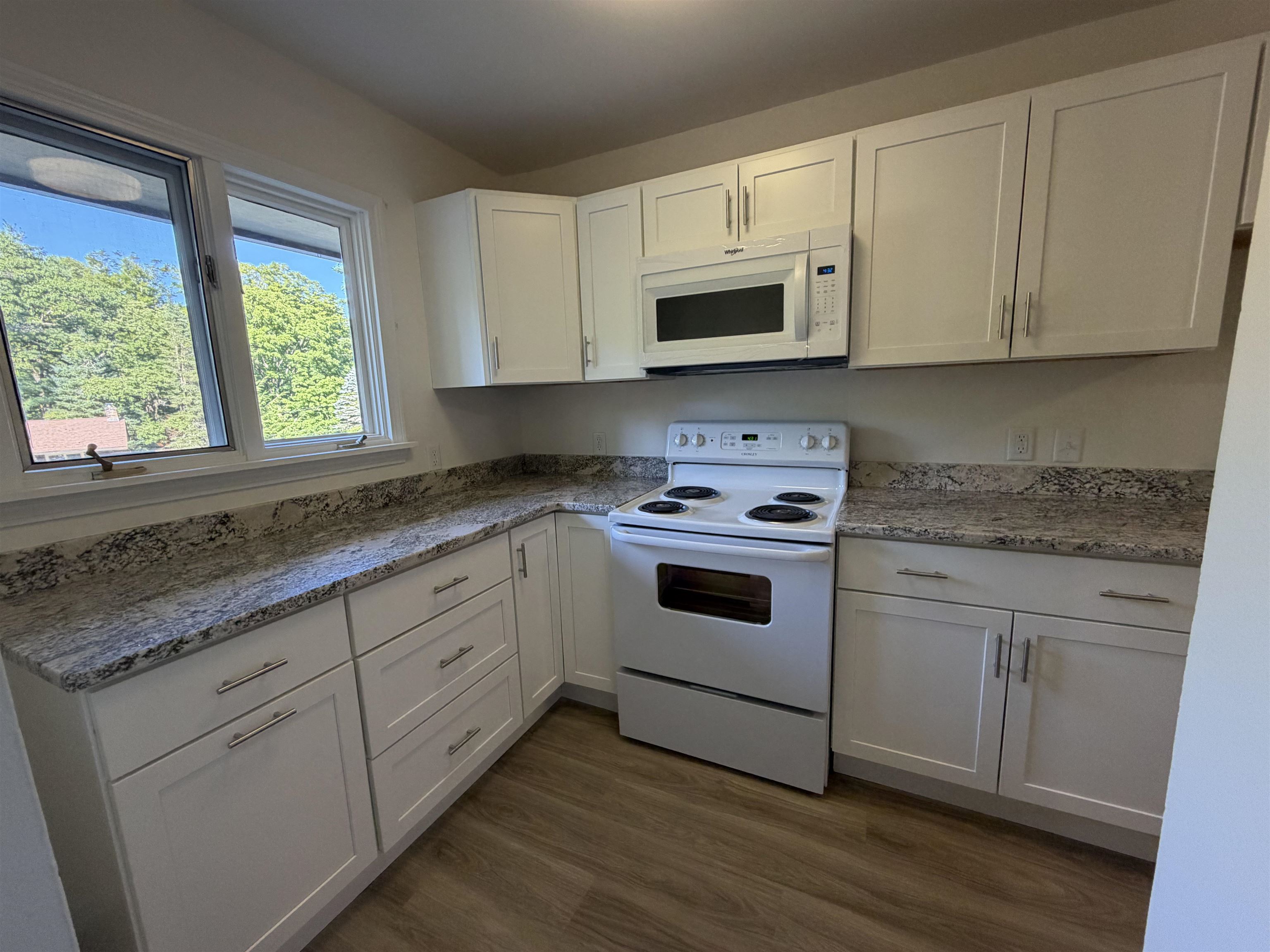 39 Brookside Drive Unit: 4