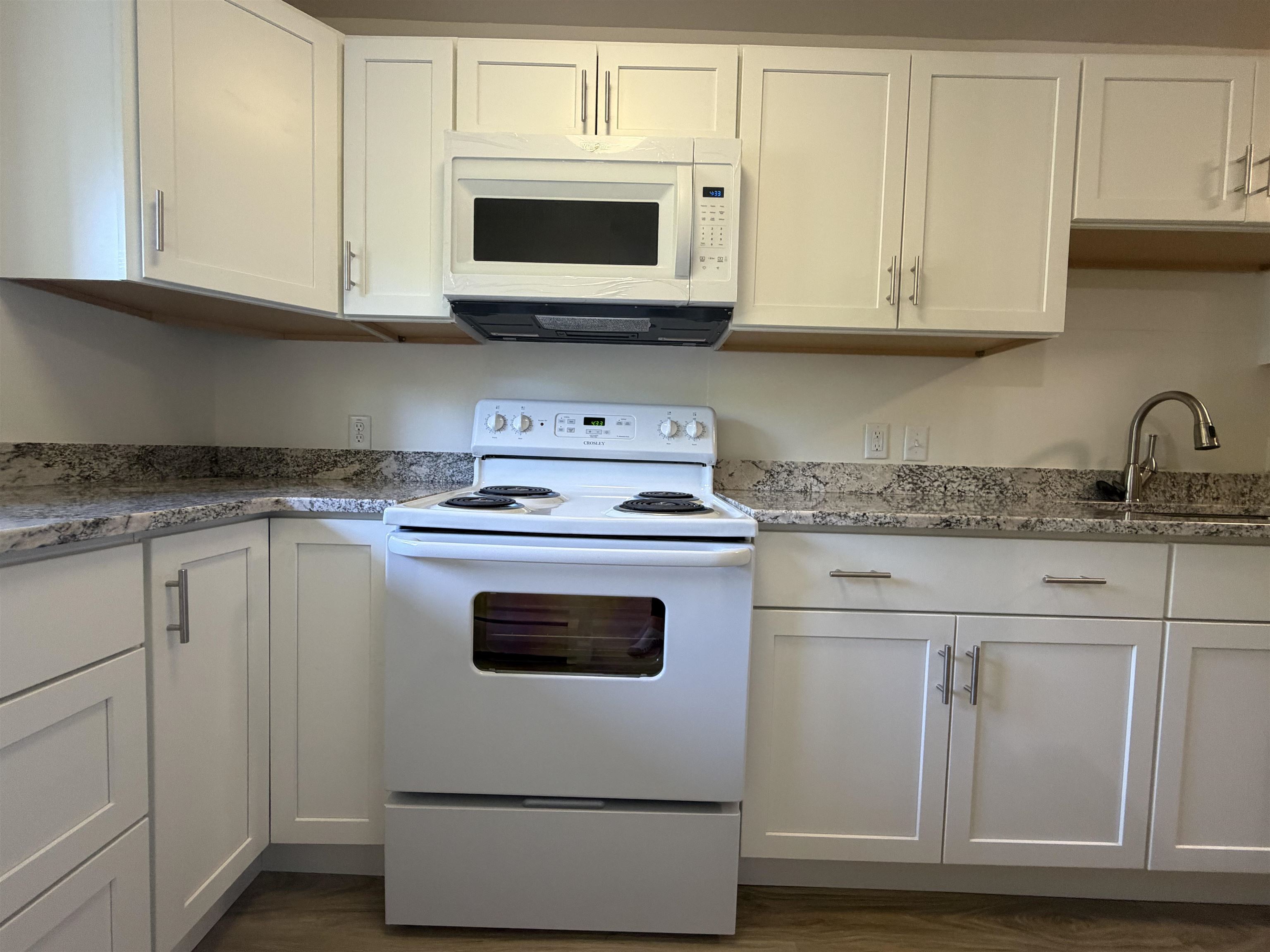 39 Brookside Drive Unit: 4