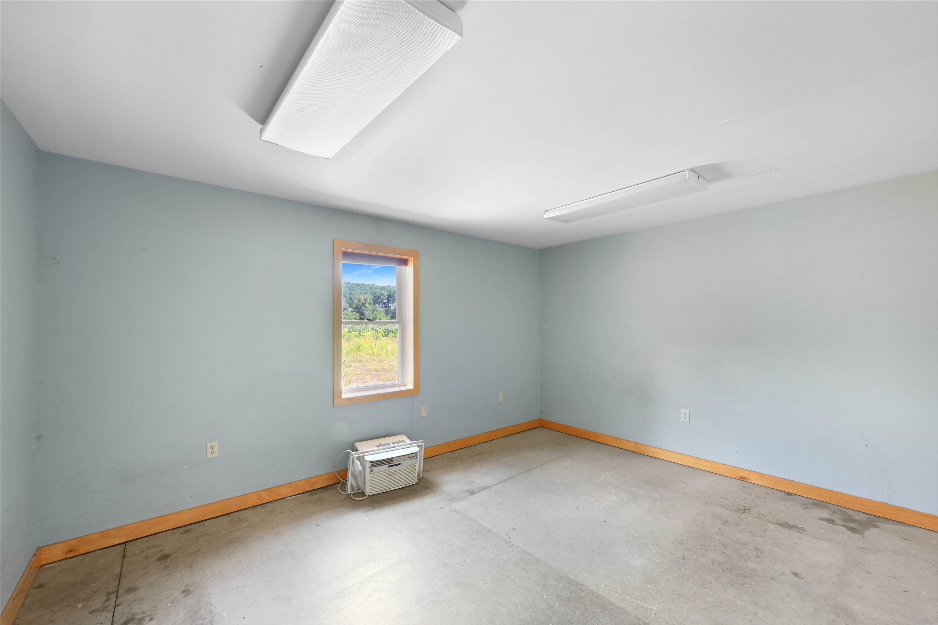 100 Cherry Tree Hill Lane