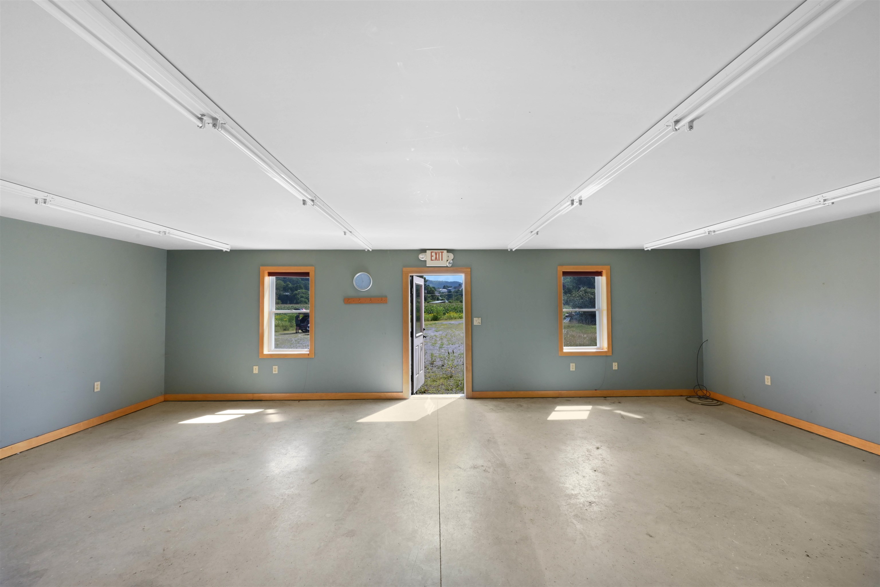 100 Cherry Tree Hill Lane