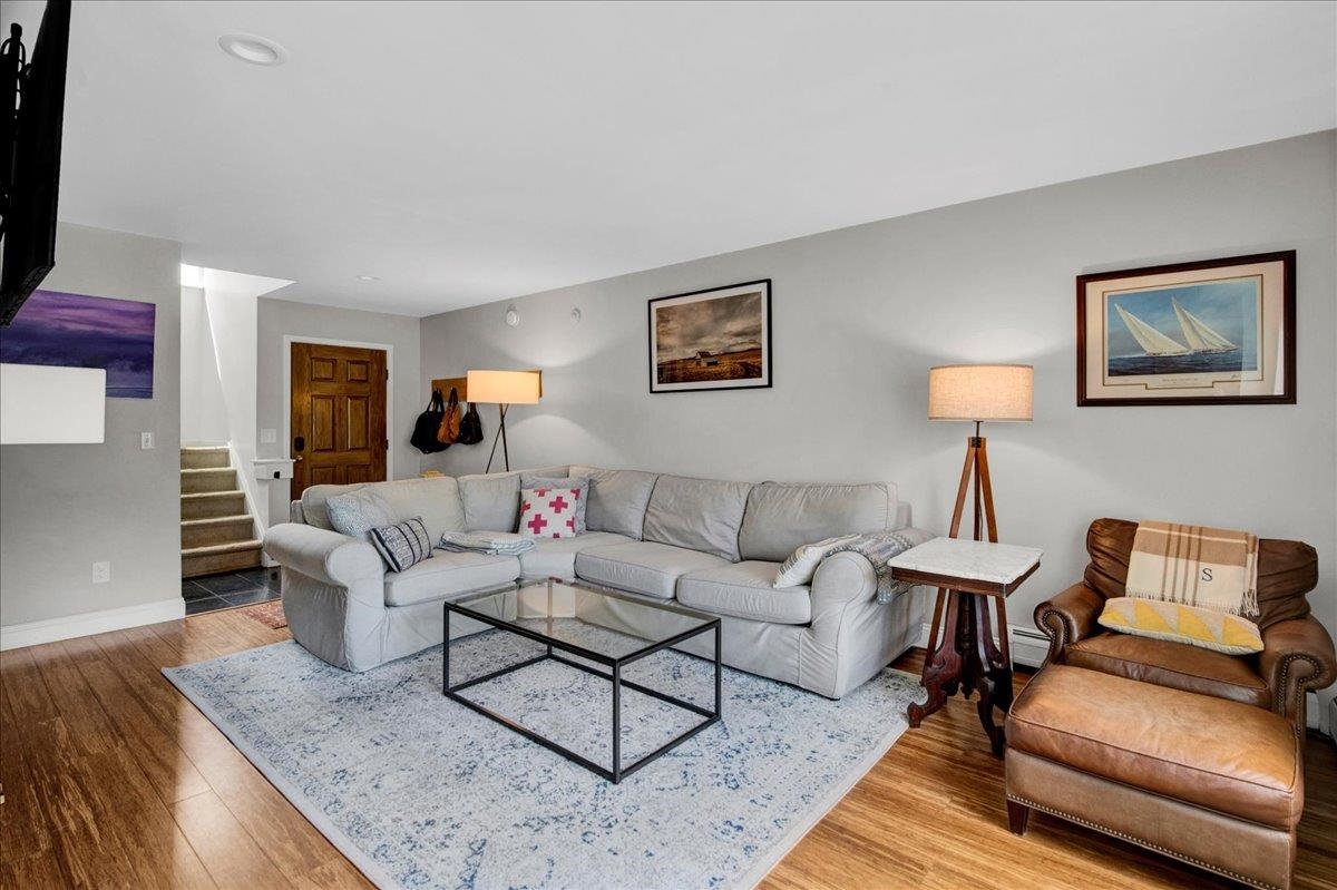 3 Lake Forest Drive