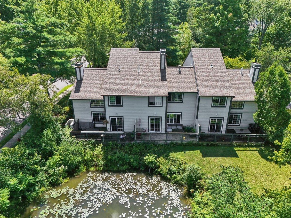 3 Lake Forest Drive