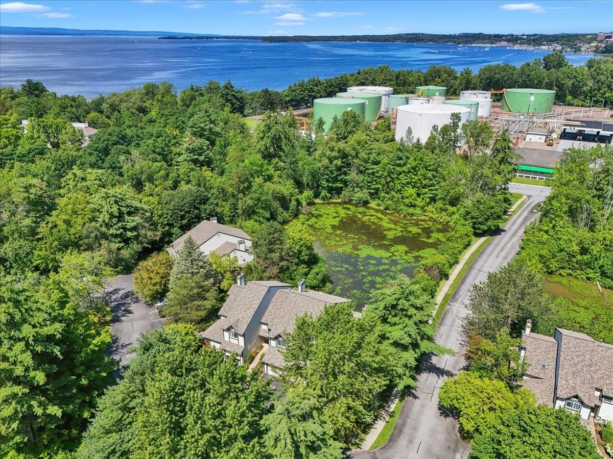 3 Lake Forest Drive