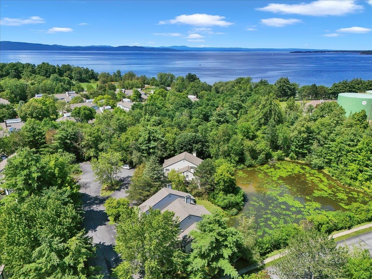 3 Lake Forest Drive