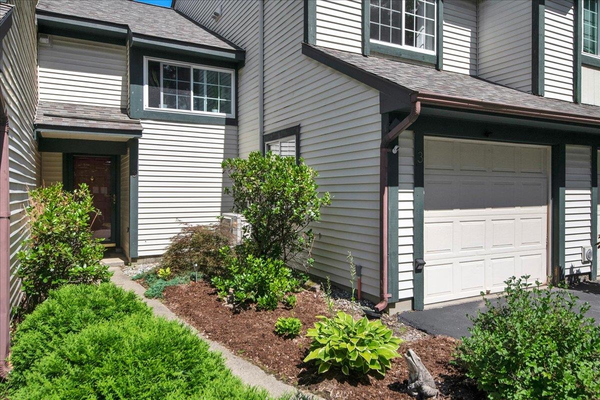 3 Lake Forest Drive