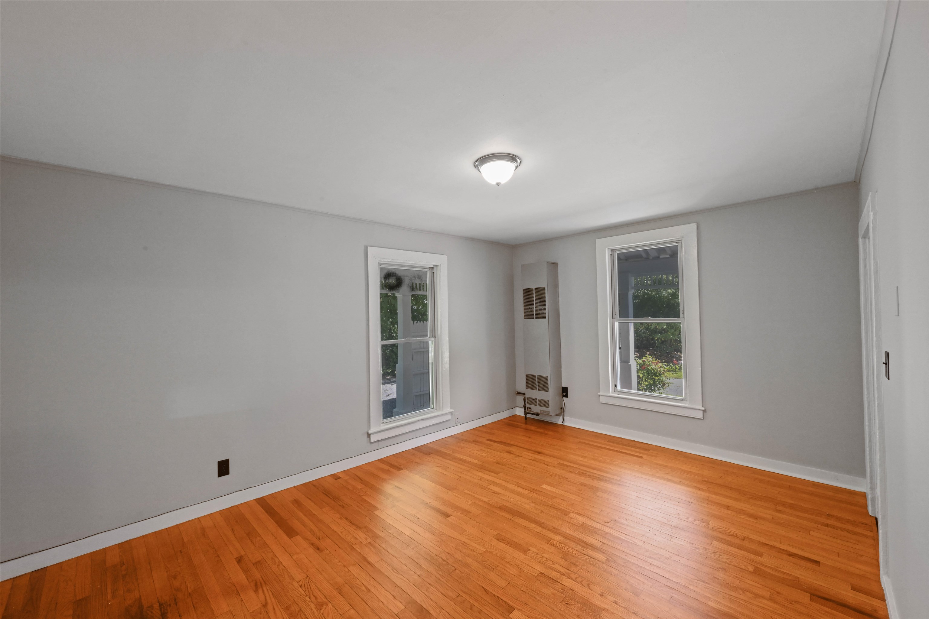 36 Seymour Street Unit: 1