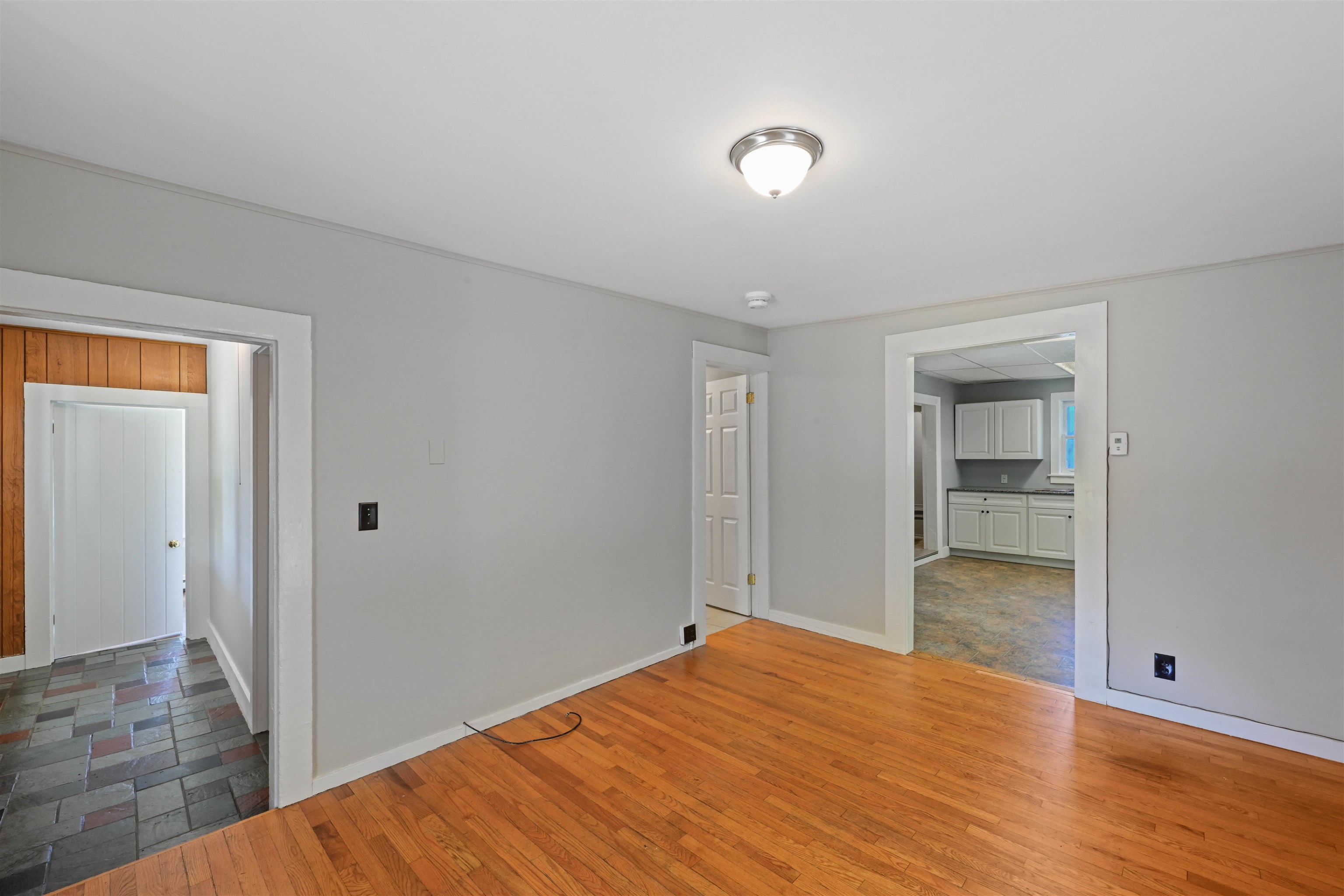 36 Seymour Street Unit: 1
