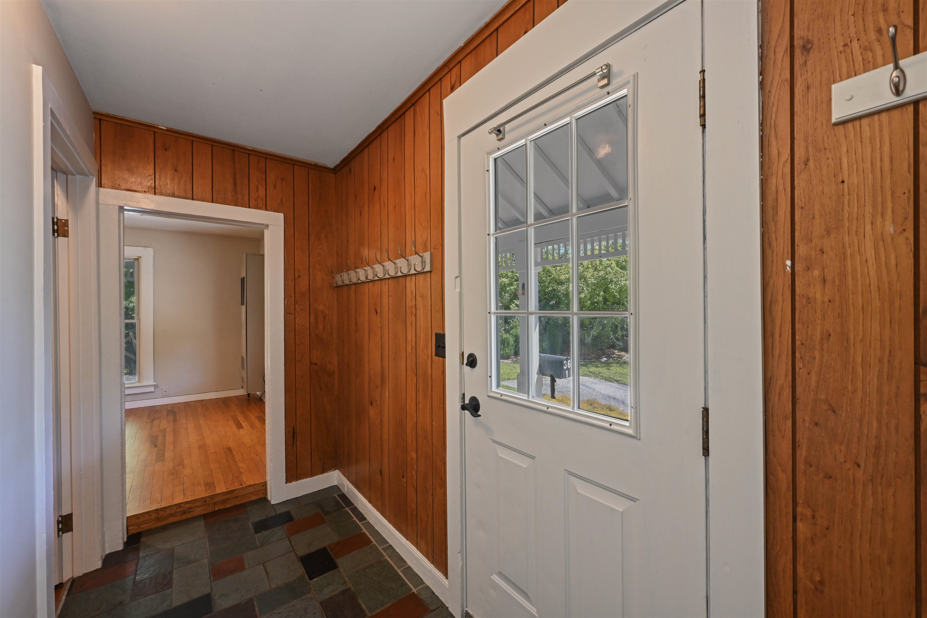 36 Seymour Street Unit: 1