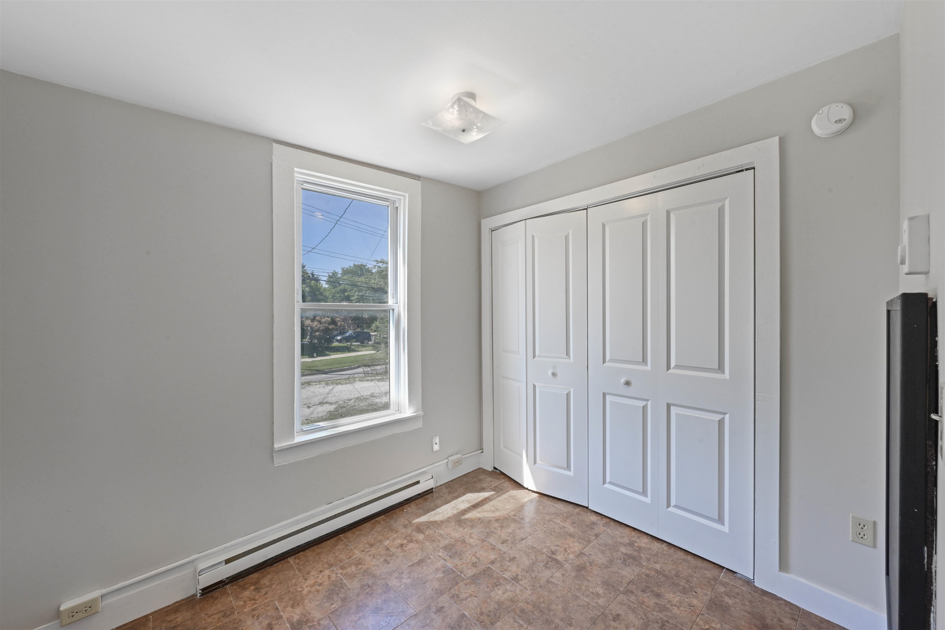 36 Seymour Street Unit: 1