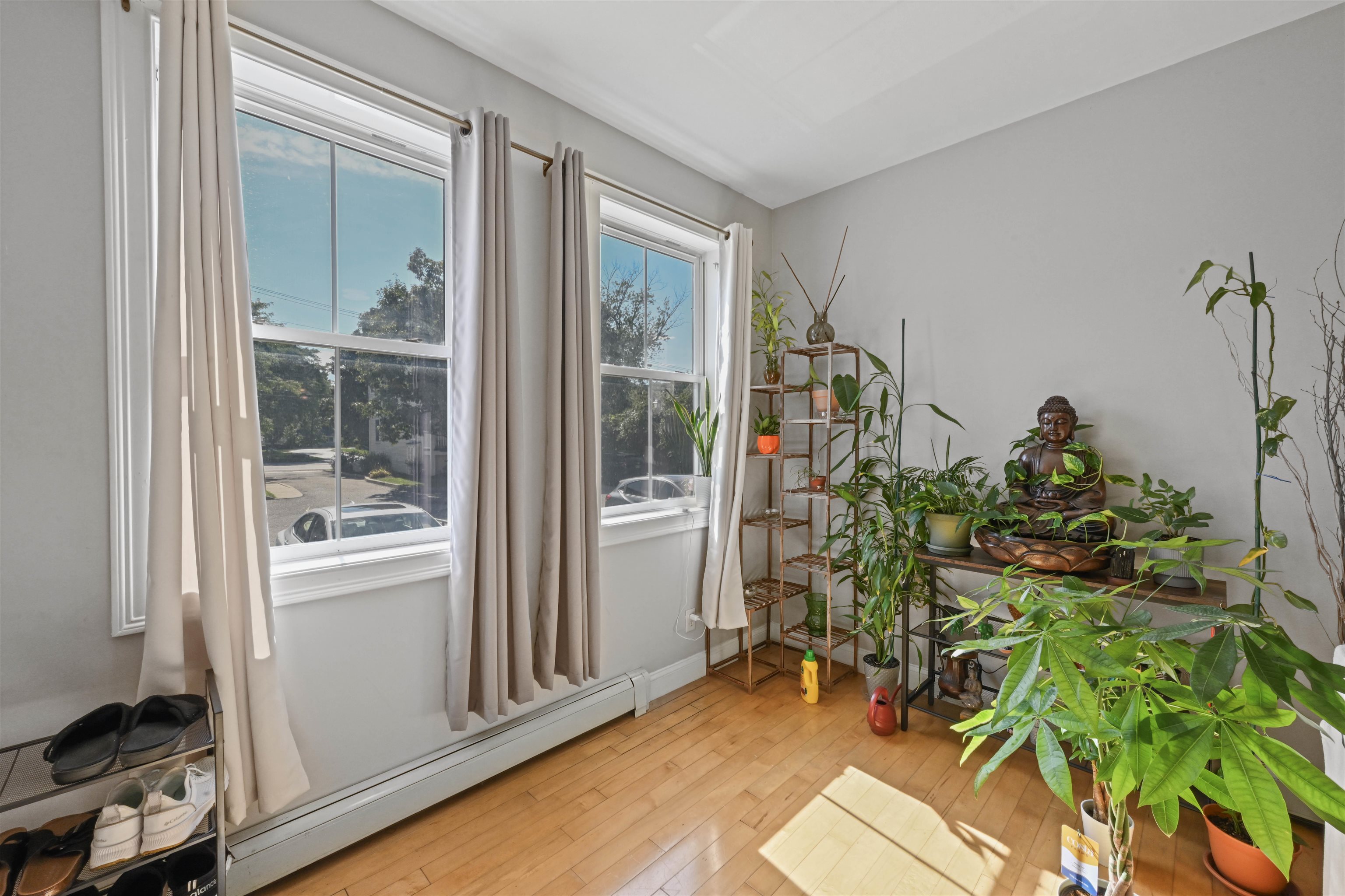 1044 North Avenue Unit: 8