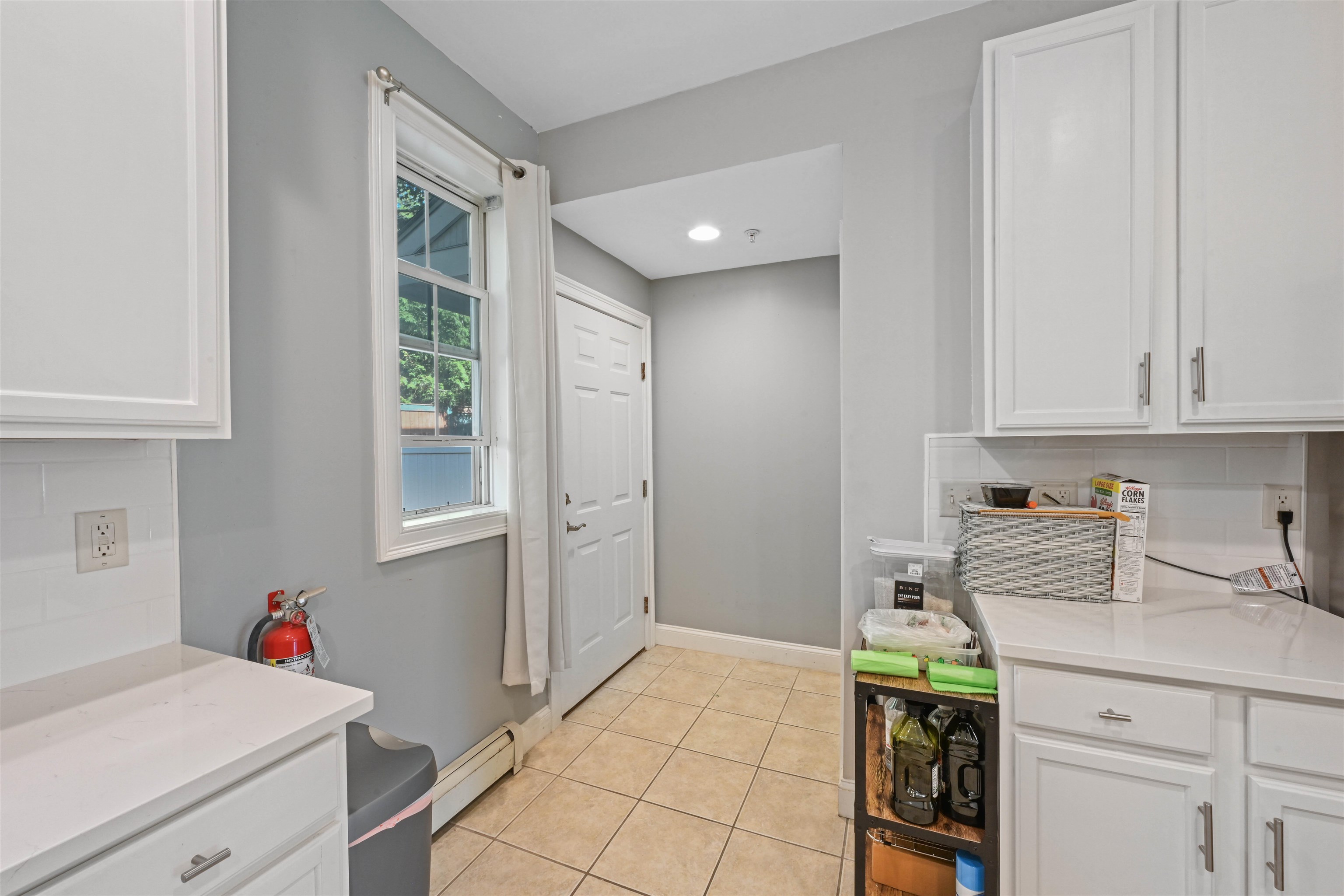 1044 North Avenue Unit: 8