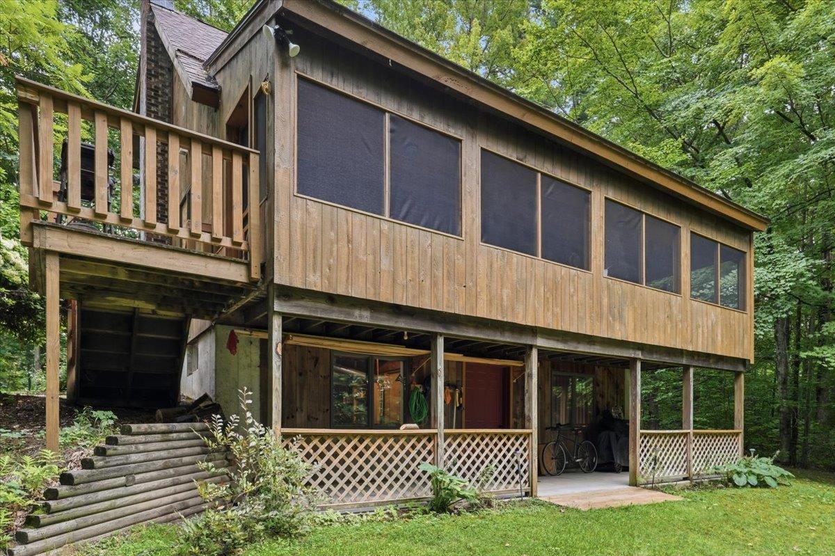 17 Forest Ridge Road