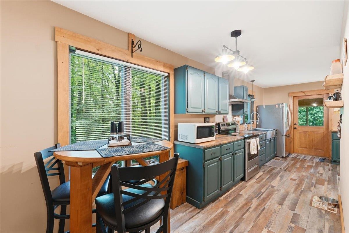 17 Forest Ridge Road
