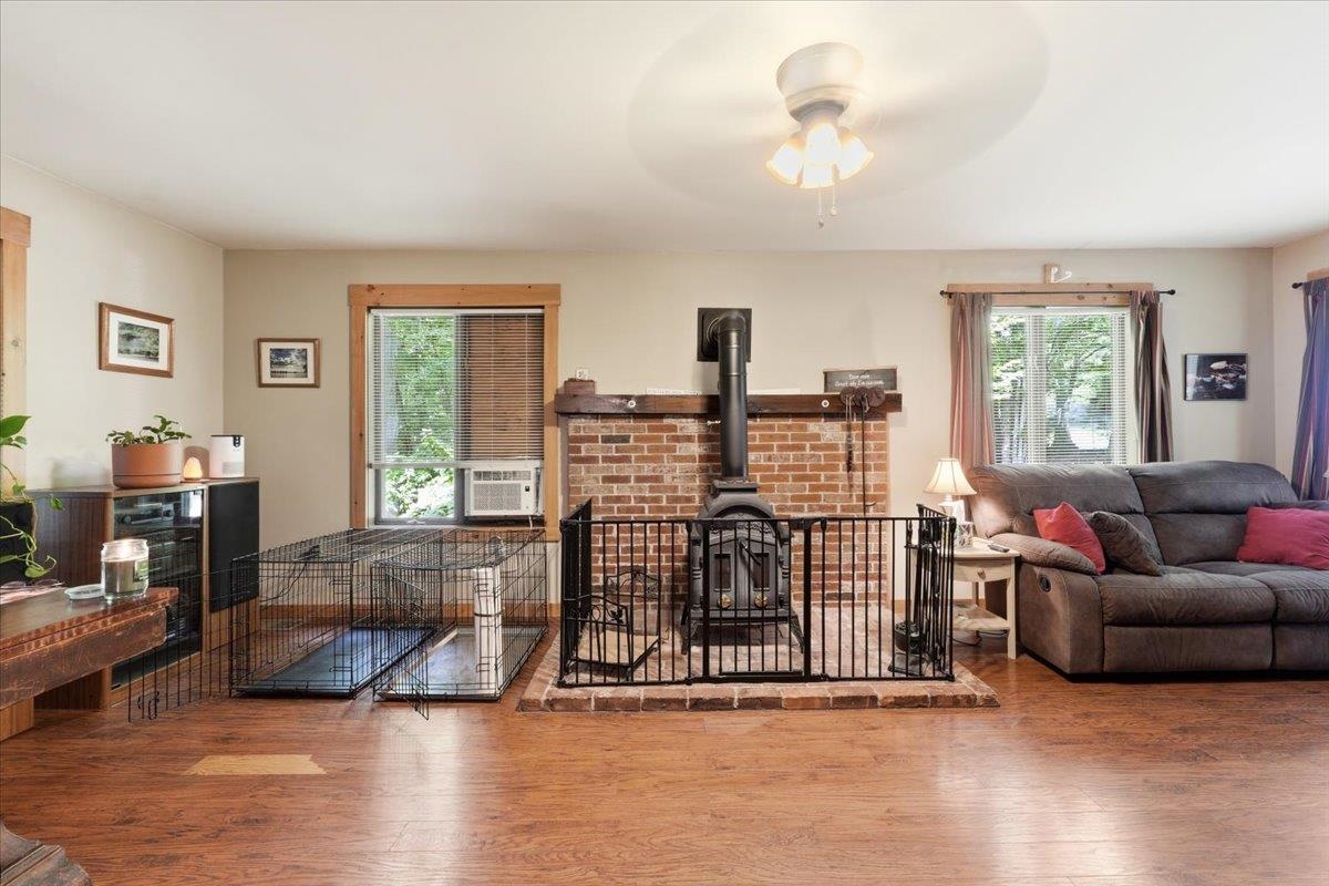 17 Forest Ridge Road