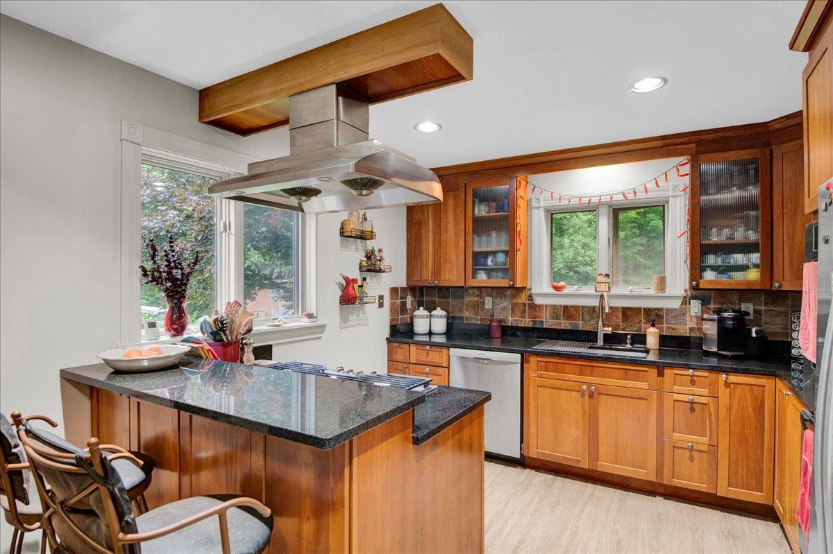 425 Poker Hill Road