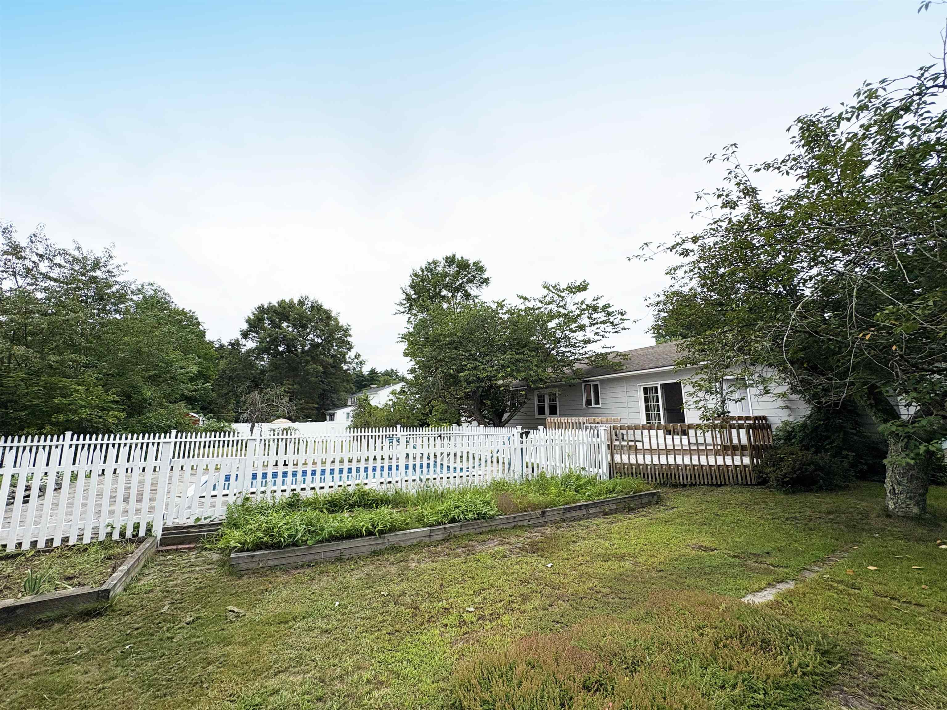 3 Valleyview Drive