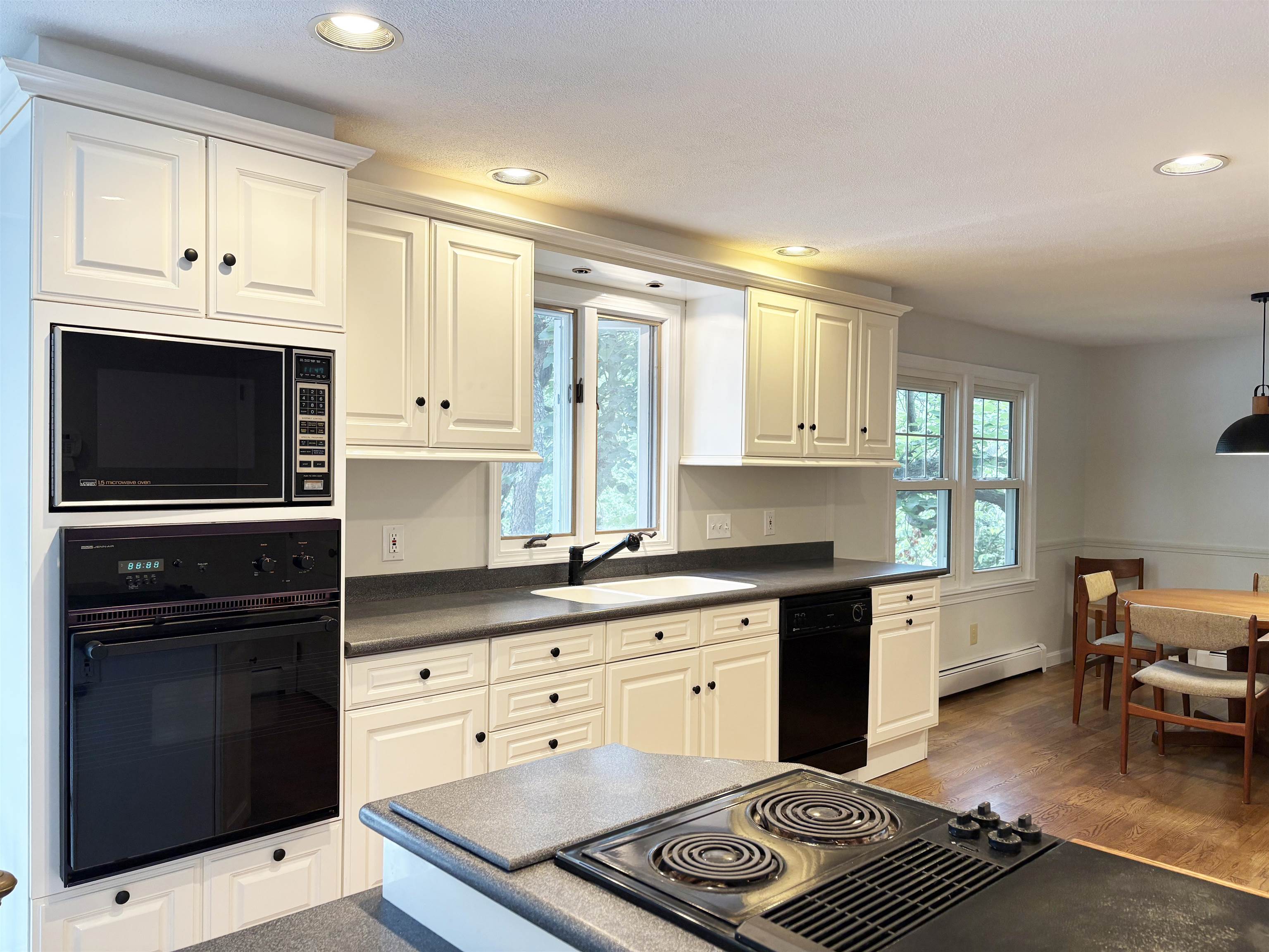 3 Valleyview Drive