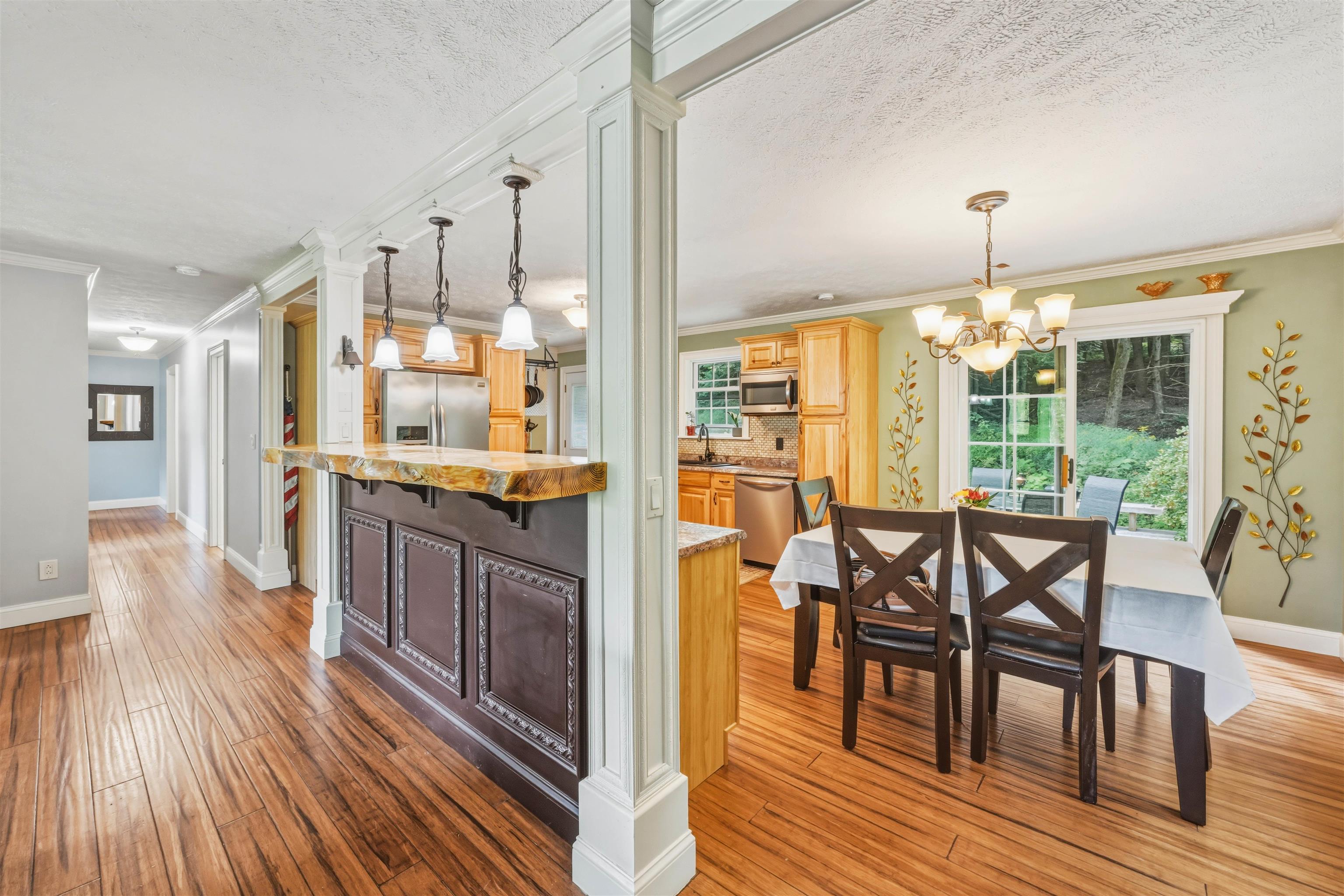 1190 Huntington Road