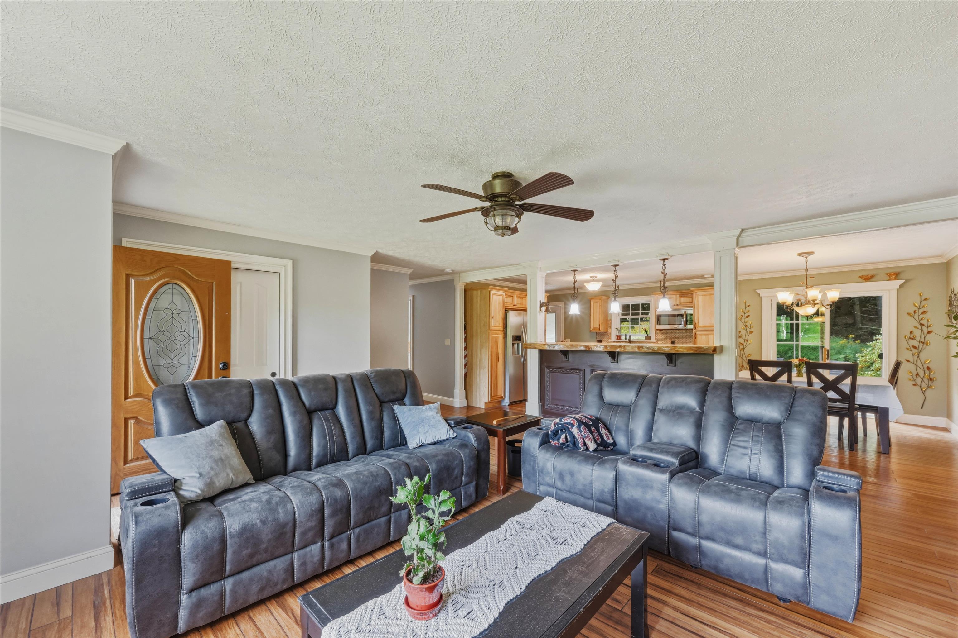 1190 Huntington Road