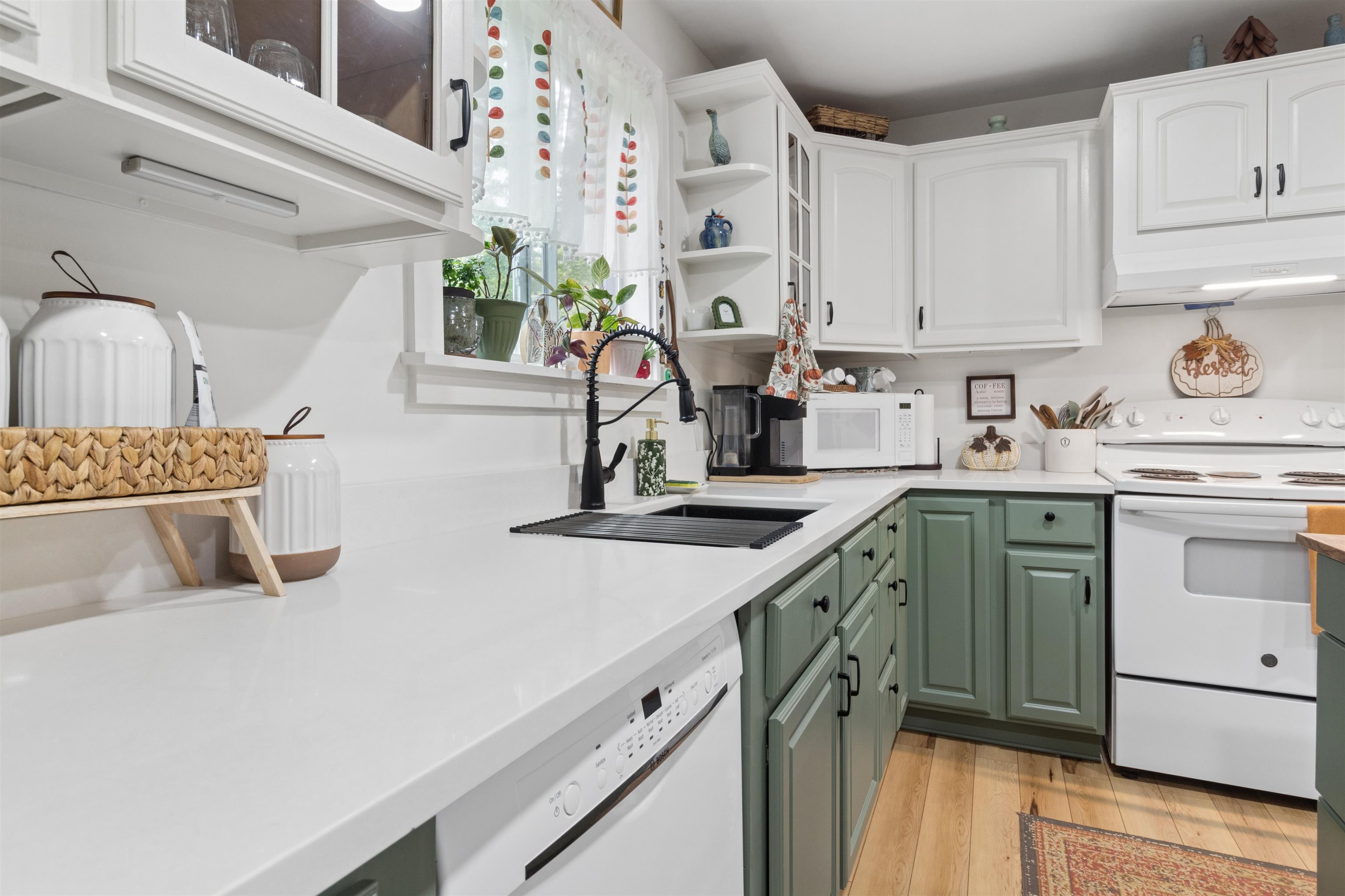 291 Sam Webb Road