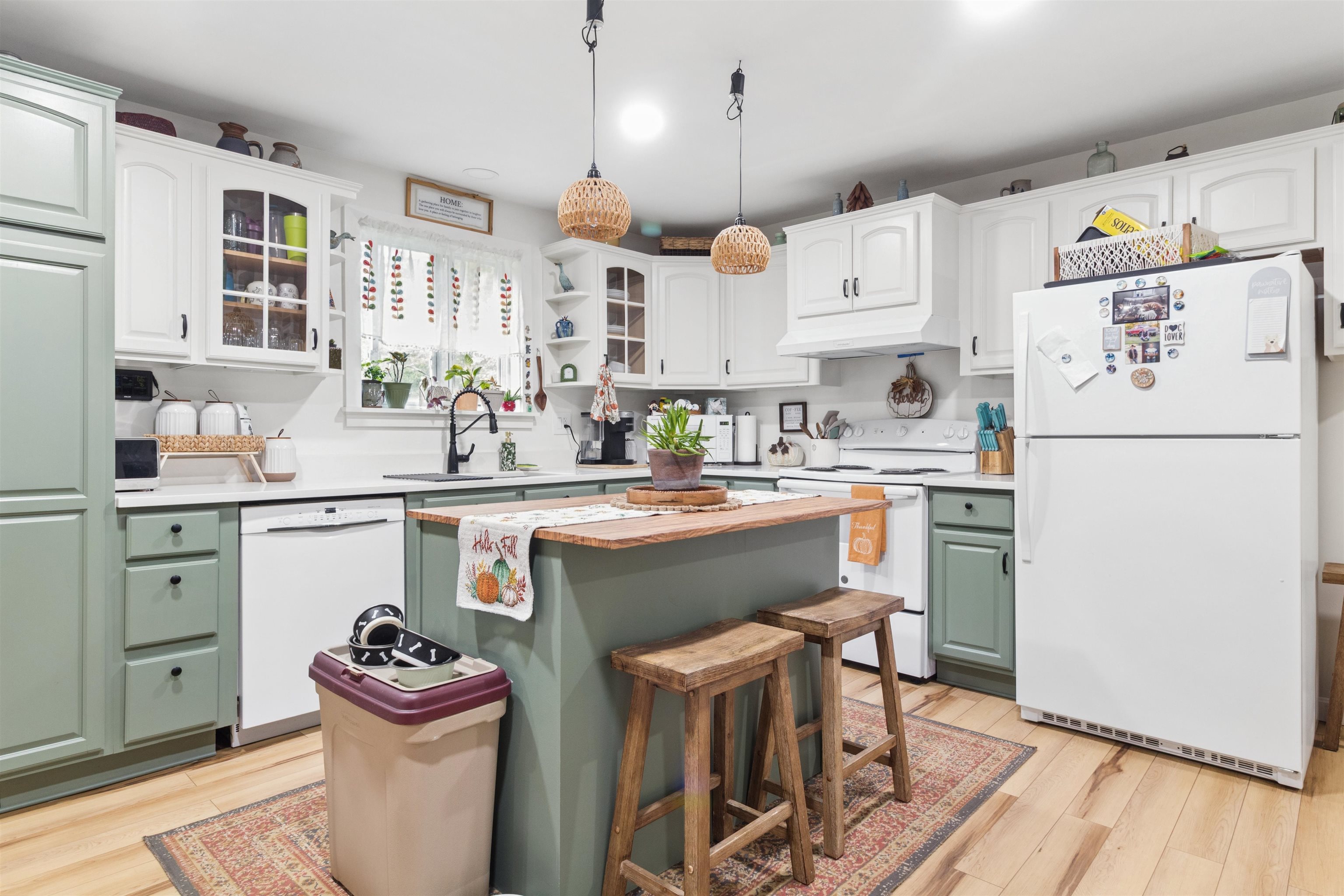 291 Sam Webb Road