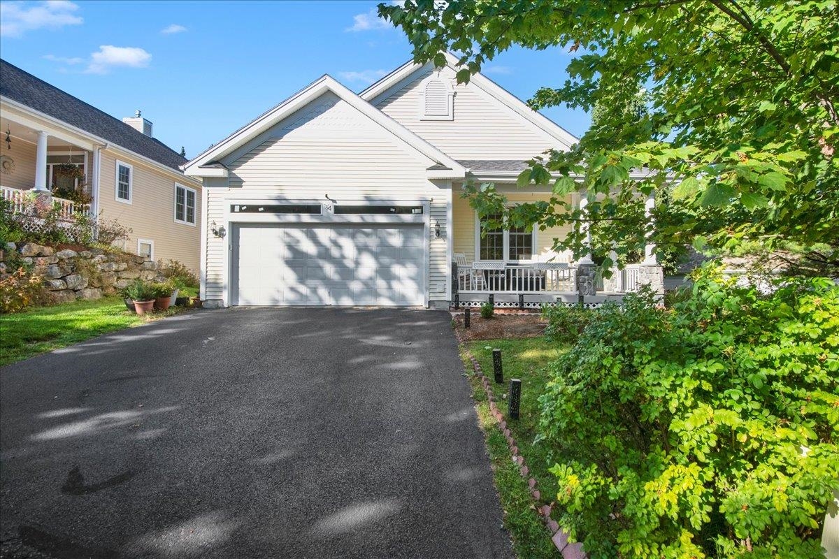 14 Fieldstone Drive