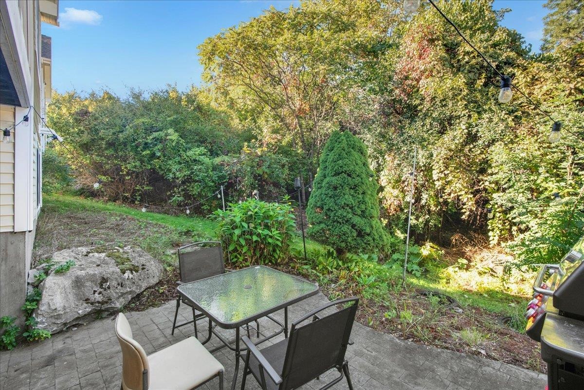 14 Fieldstone Drive