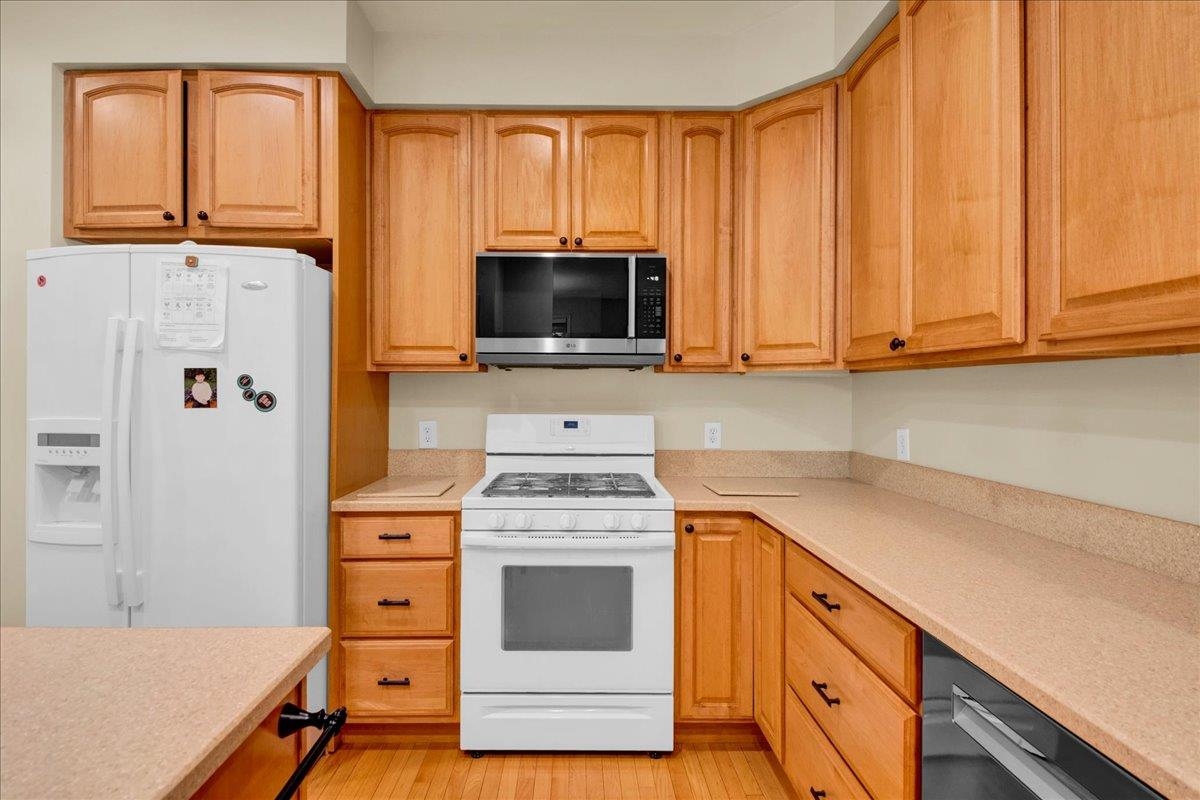 14 Fieldstone Drive