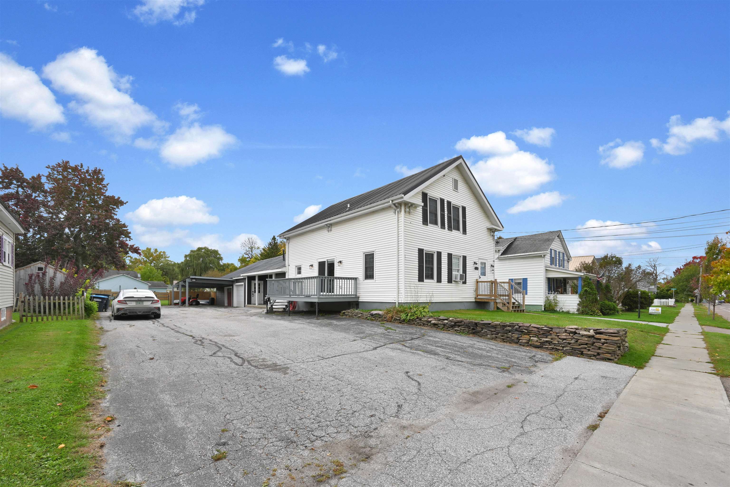 292 Lake Street