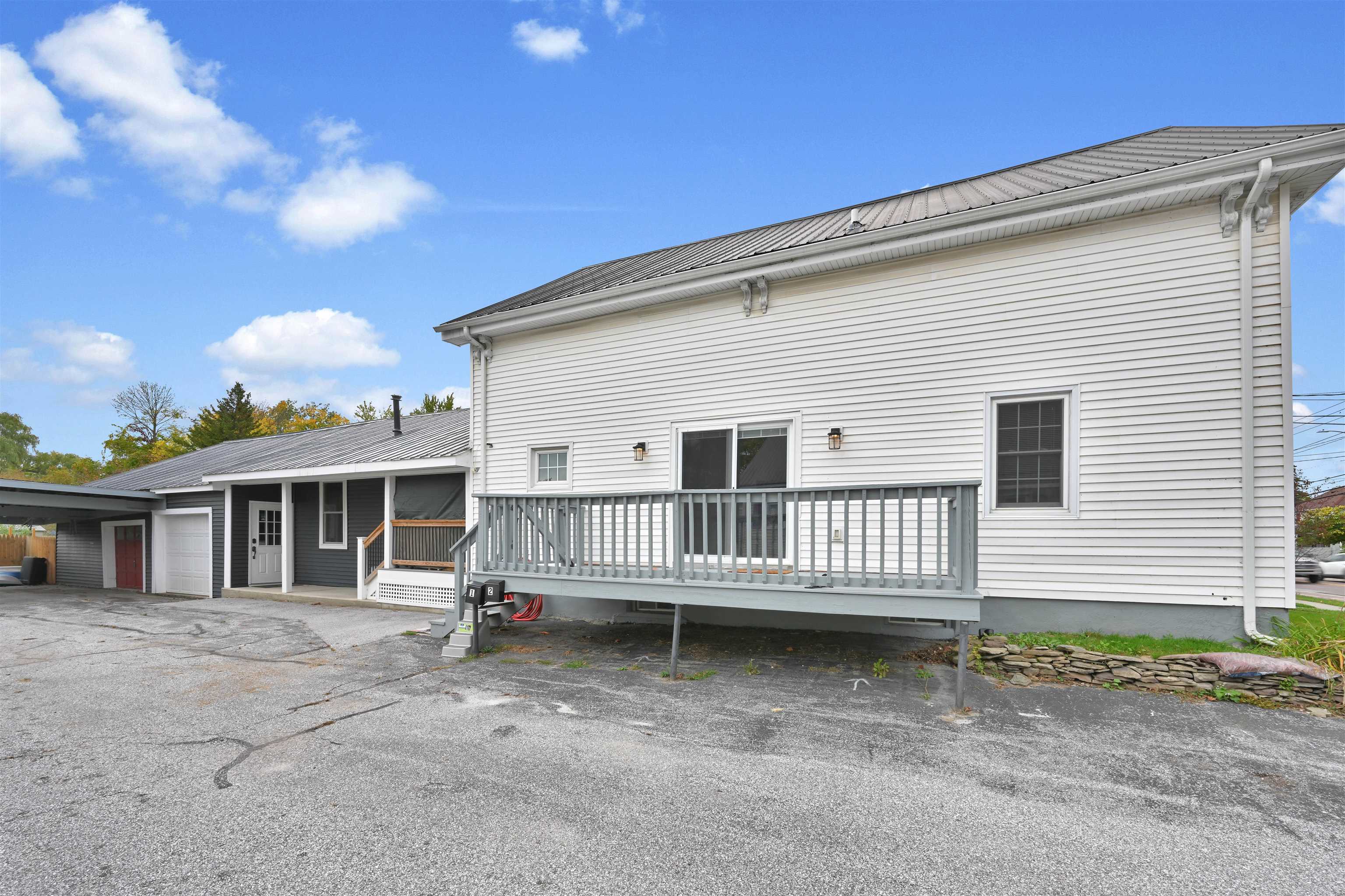 292 Lake Street