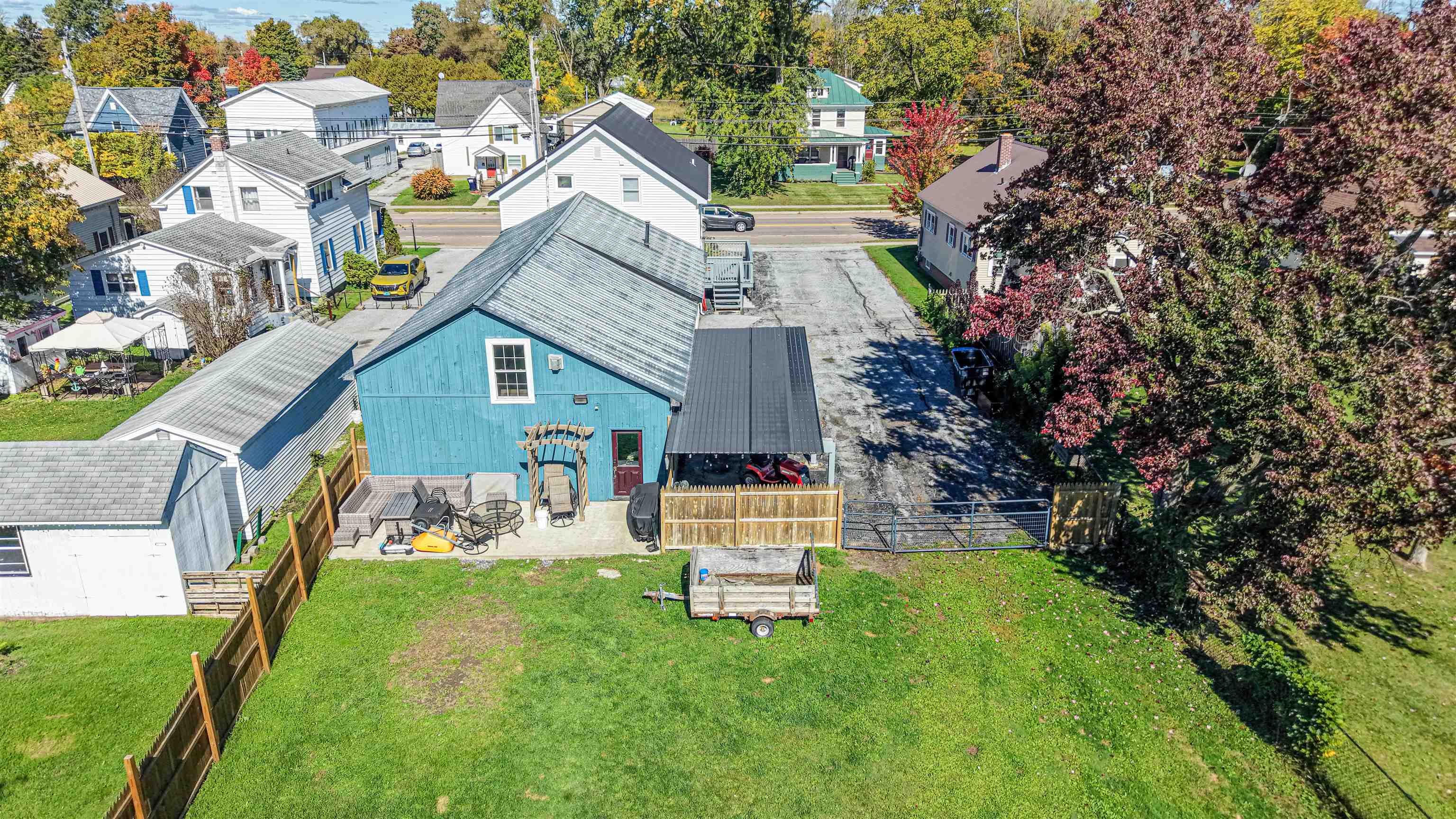 292 Lake Street